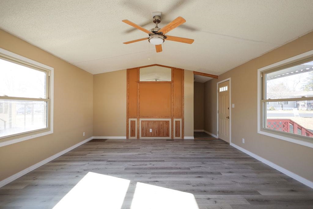 ROLLING MEADOWS MOBILE HOME PARK - Residential