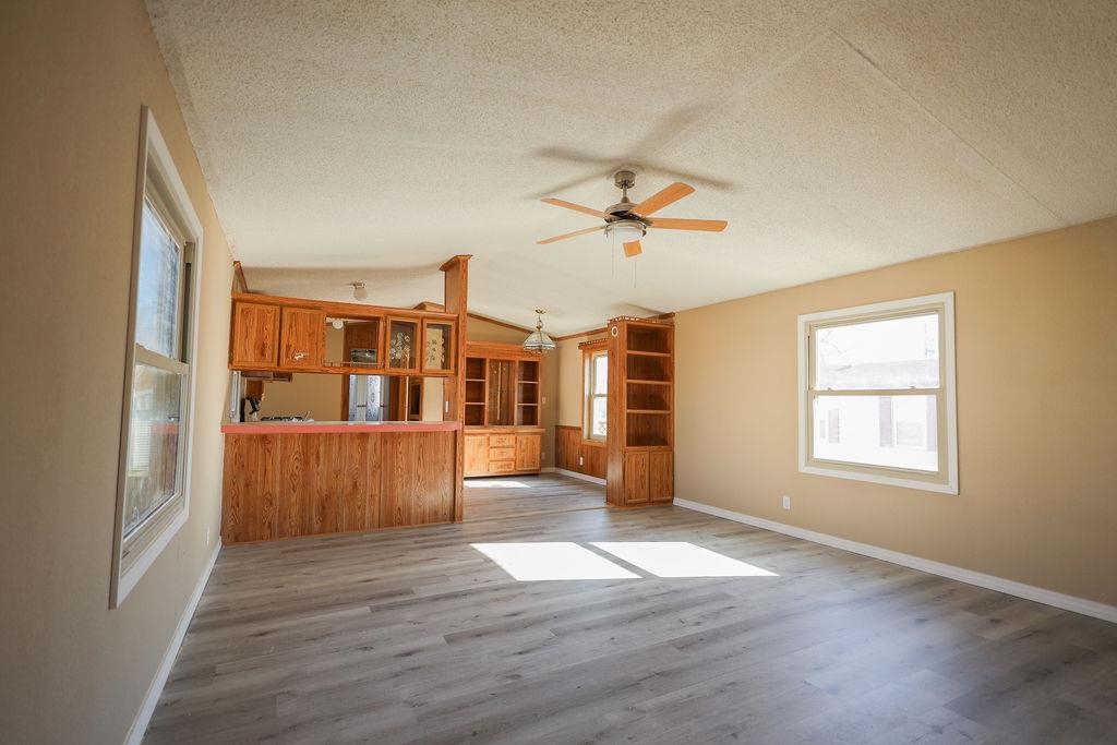 ROLLING MEADOWS MOBILE HOME PARK - Residential