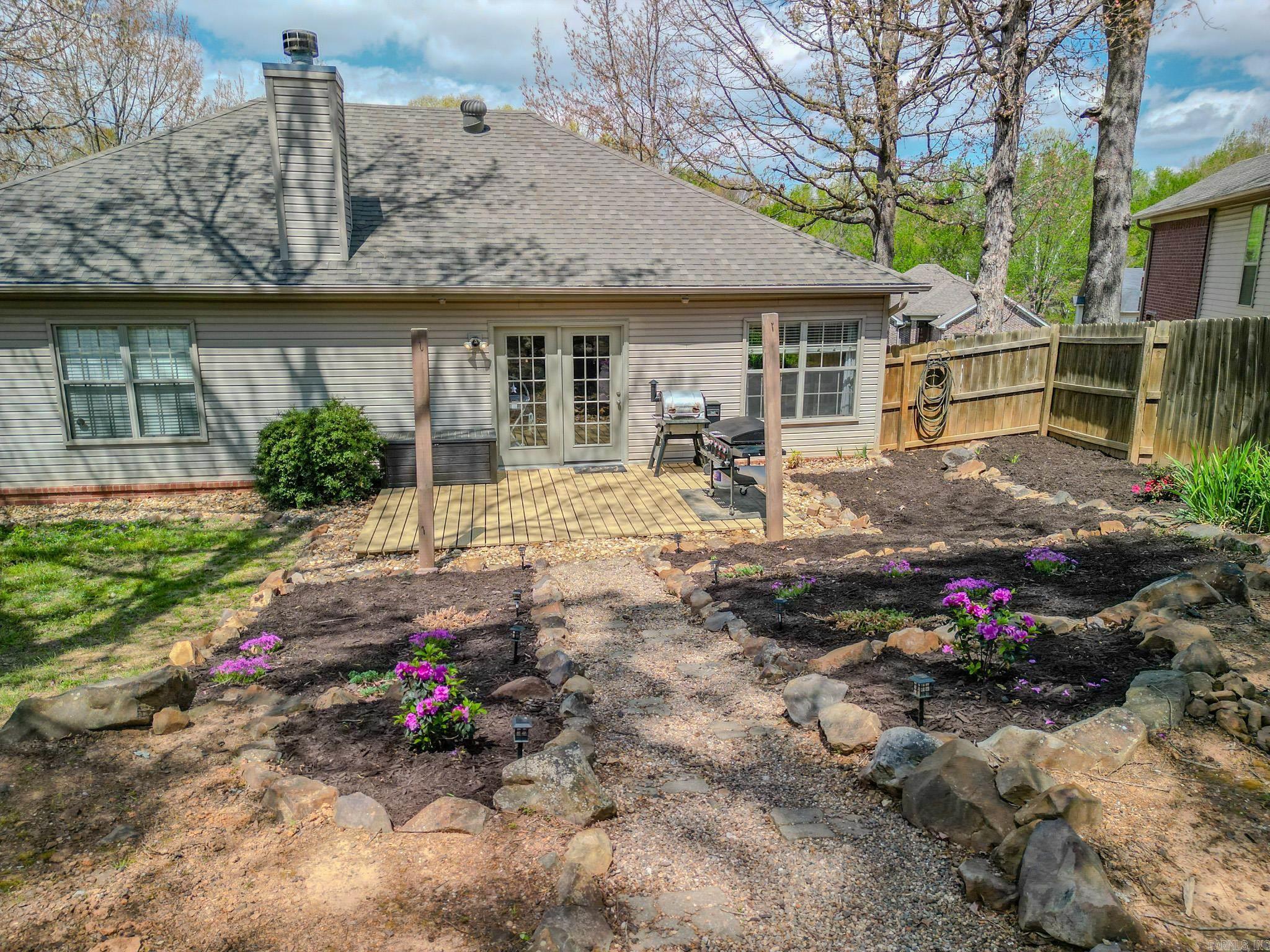 GARDEN OAKS ADDN - Residential