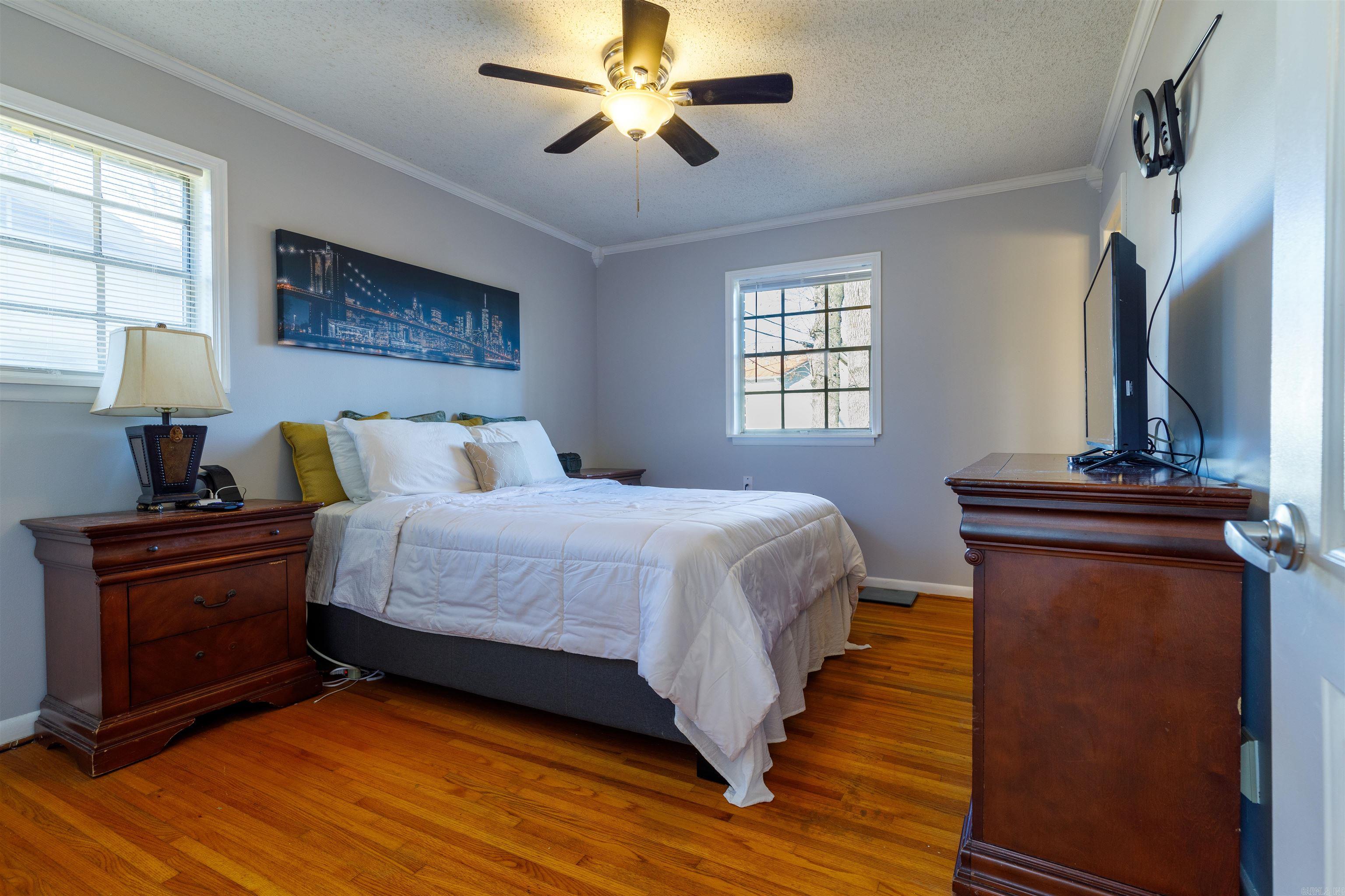 TWIN LAKES - Residential