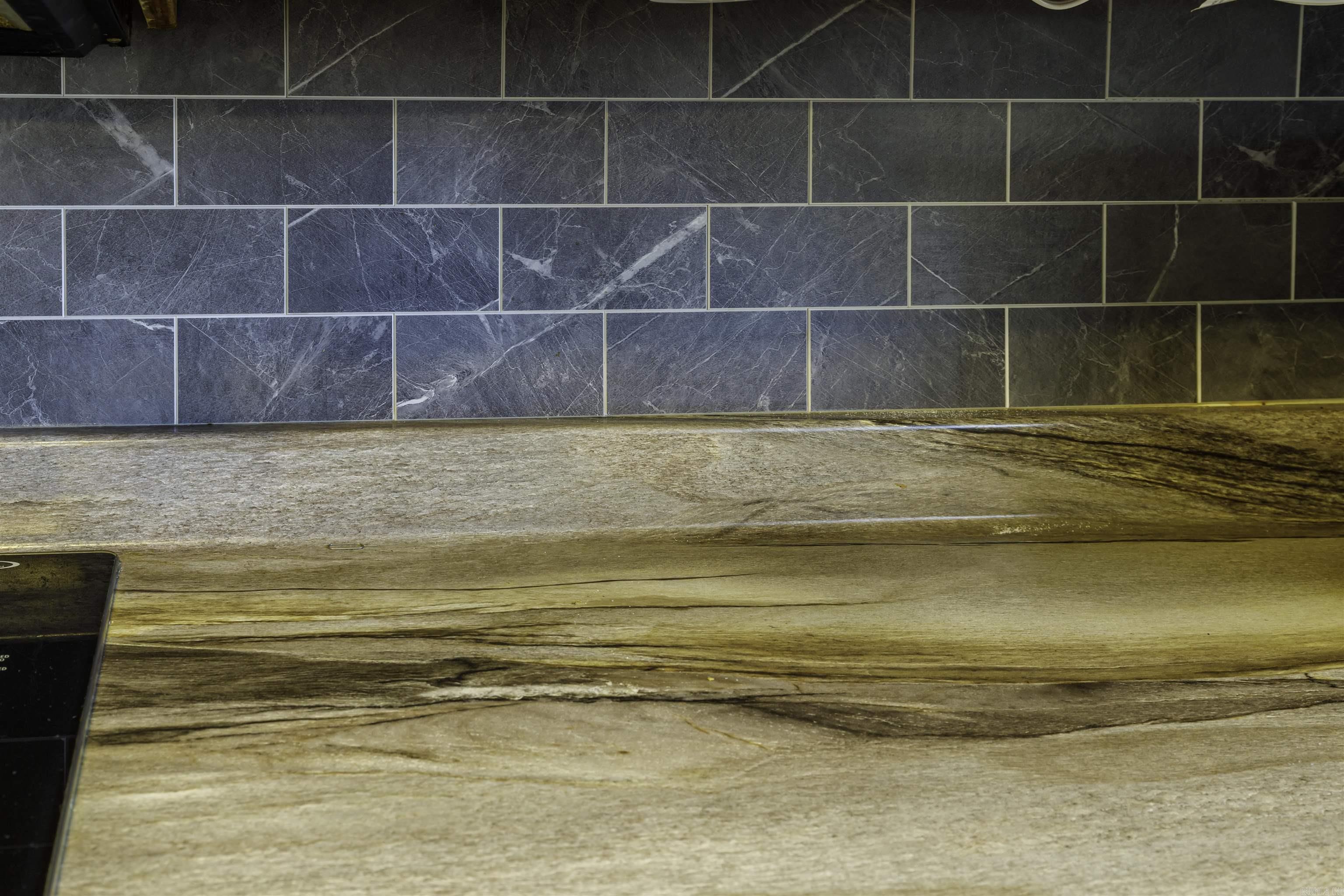 TWIN LAKES - Residential