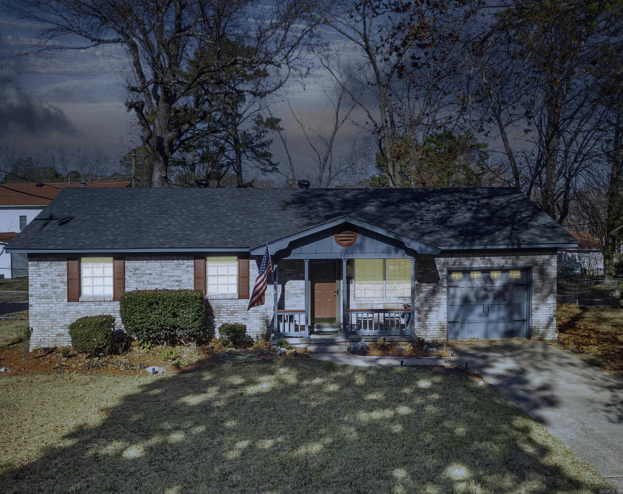 TWIN LAKES - Residential