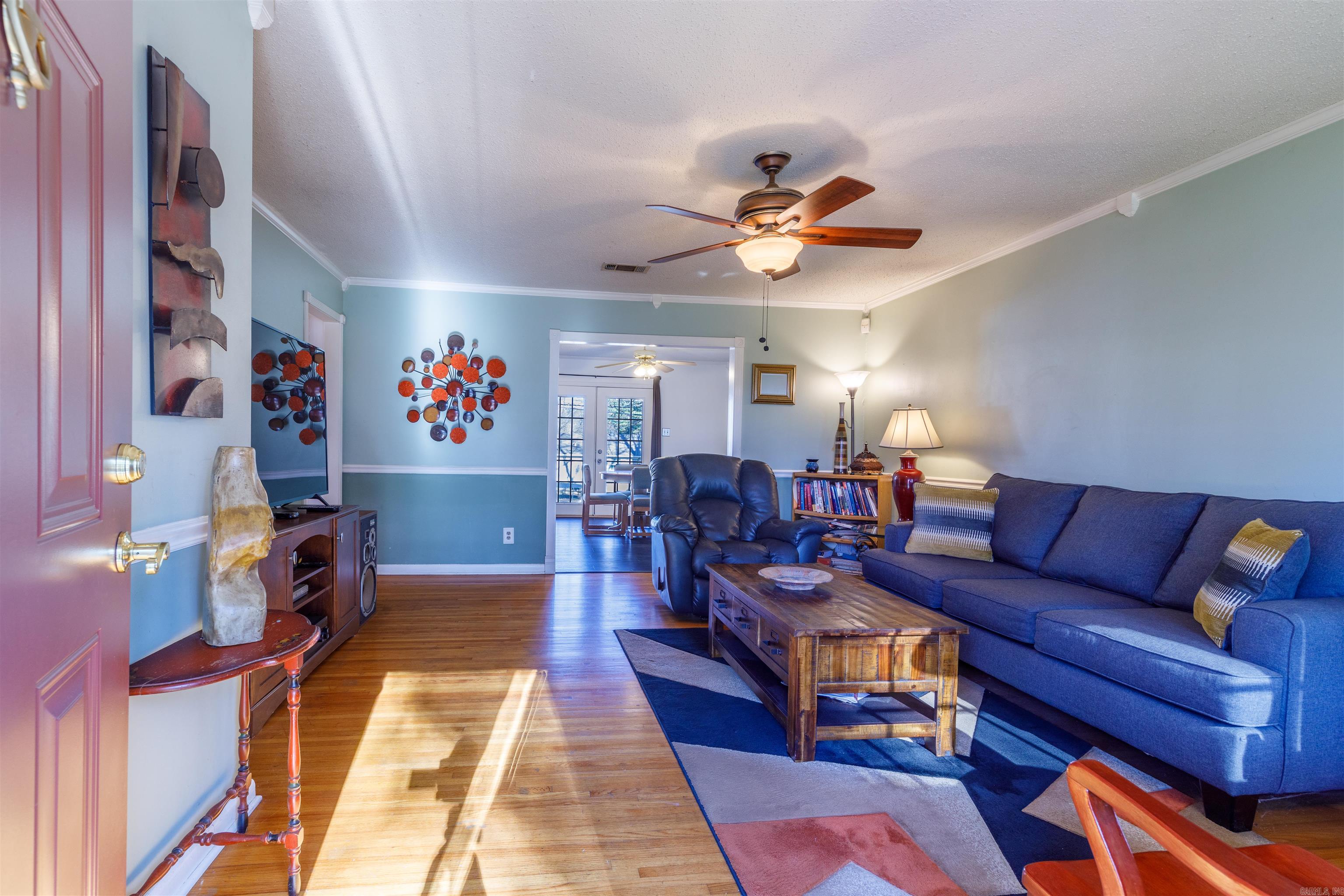 TWIN LAKES - Residential