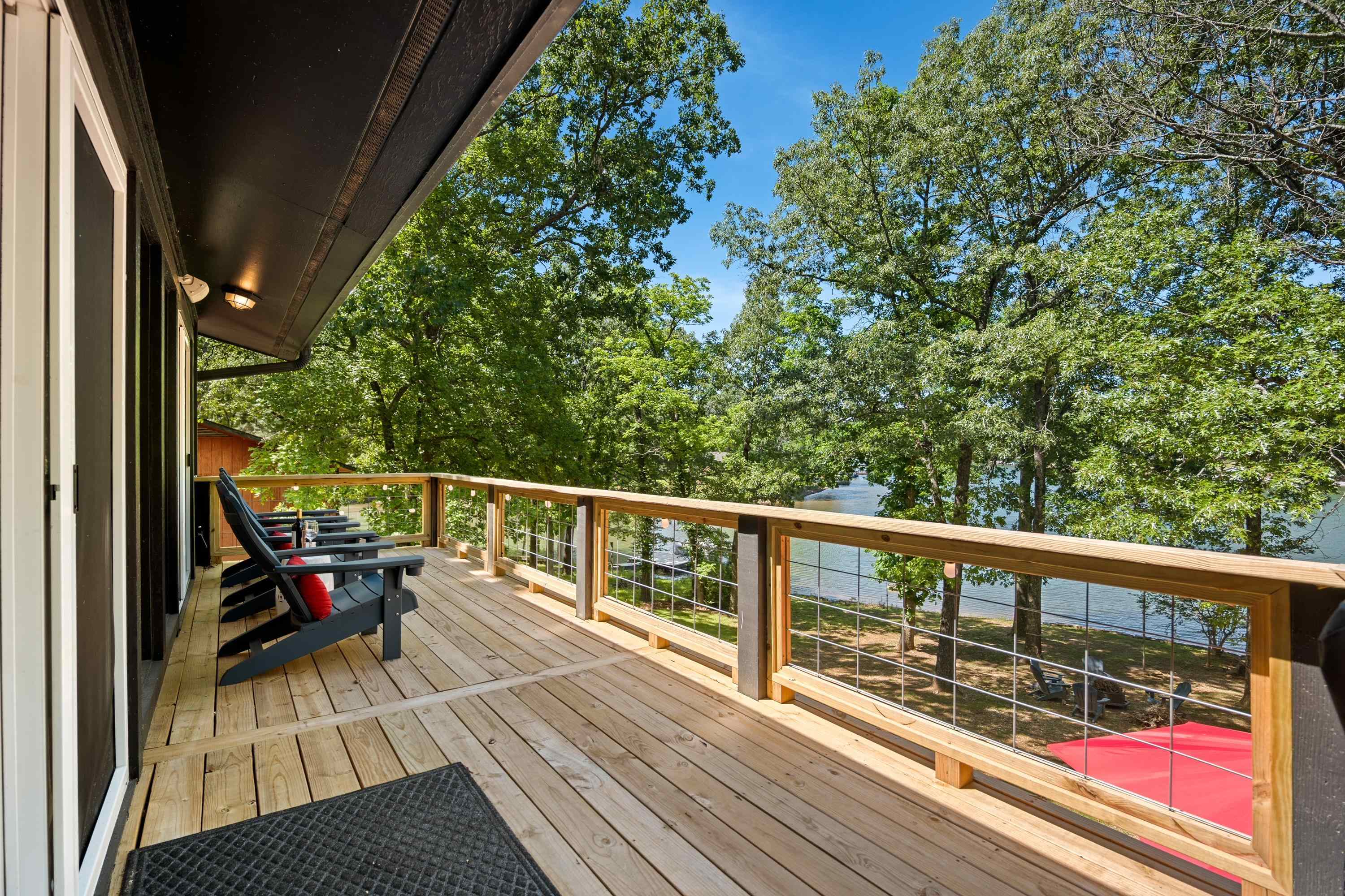 THUNDERBIRD - Residential