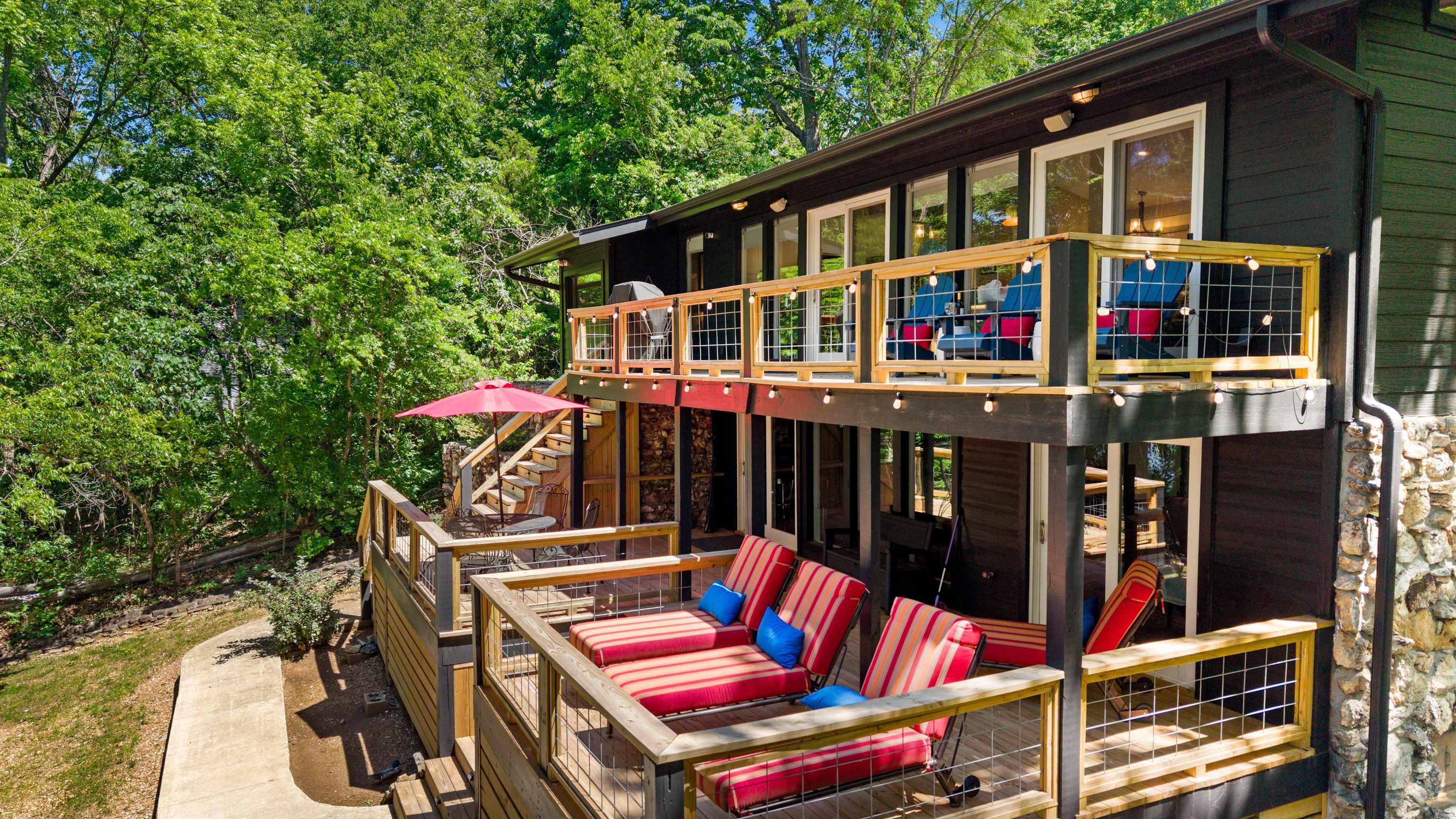THUNDERBIRD - Residential