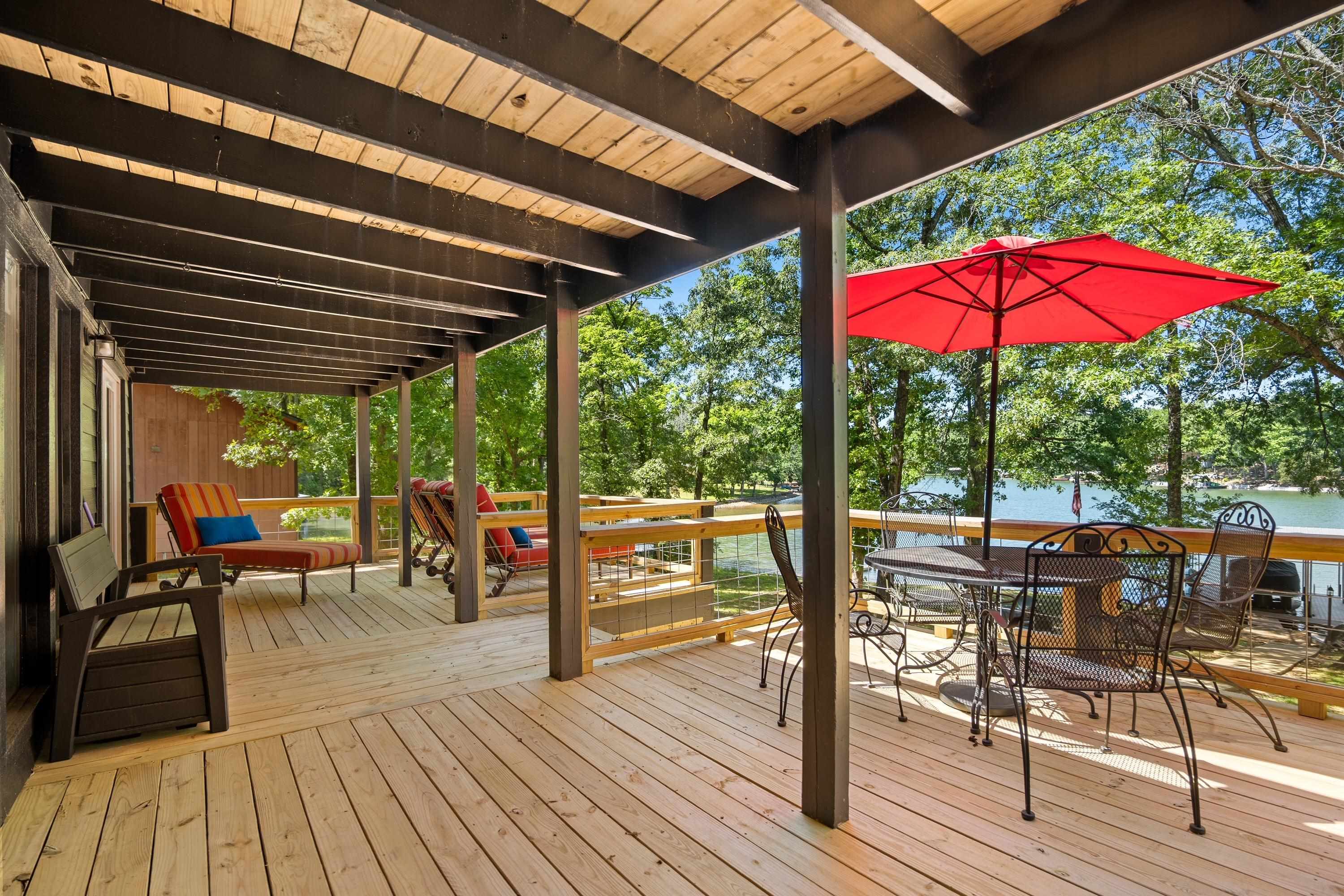 THUNDERBIRD - Residential