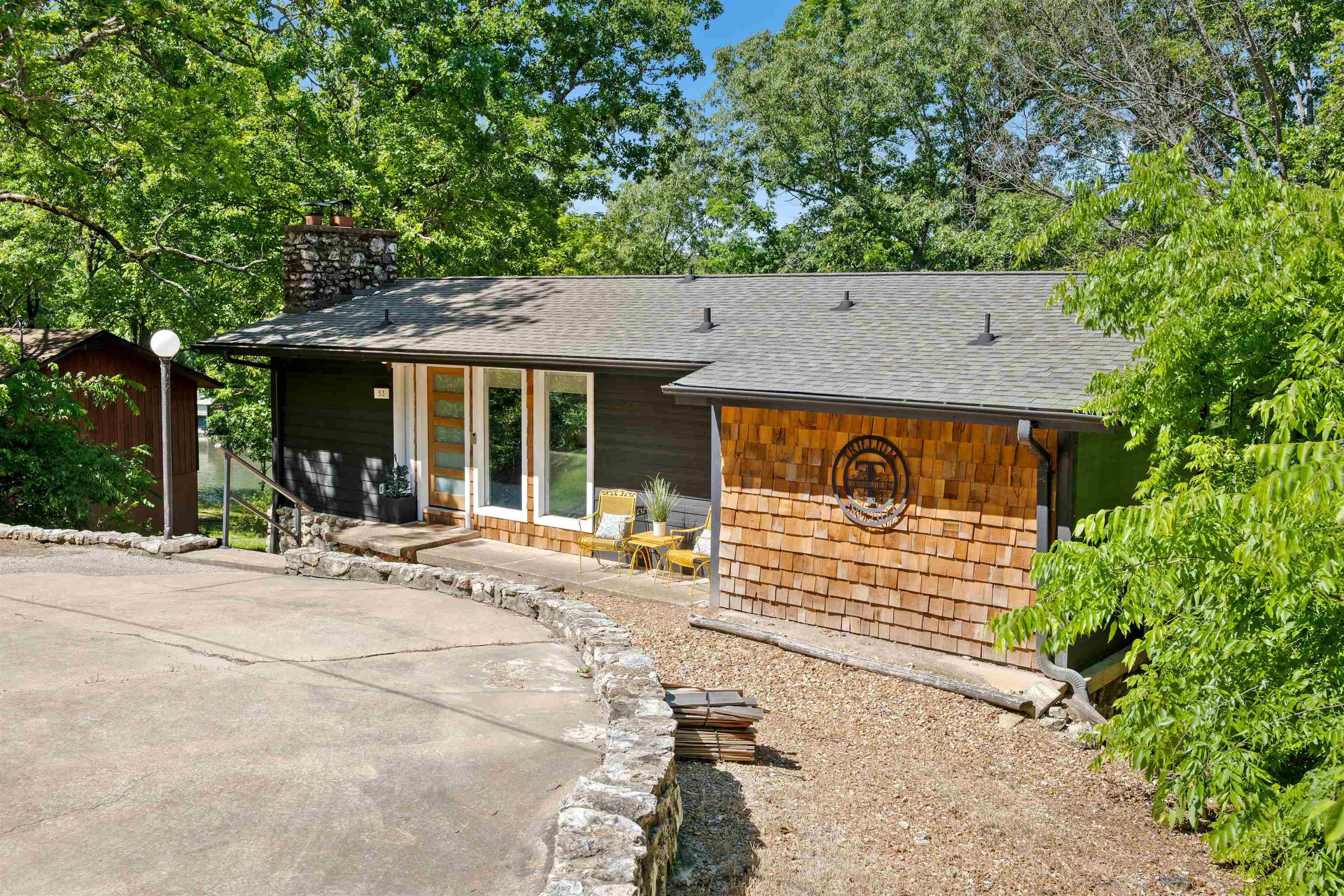 THUNDERBIRD - Residential