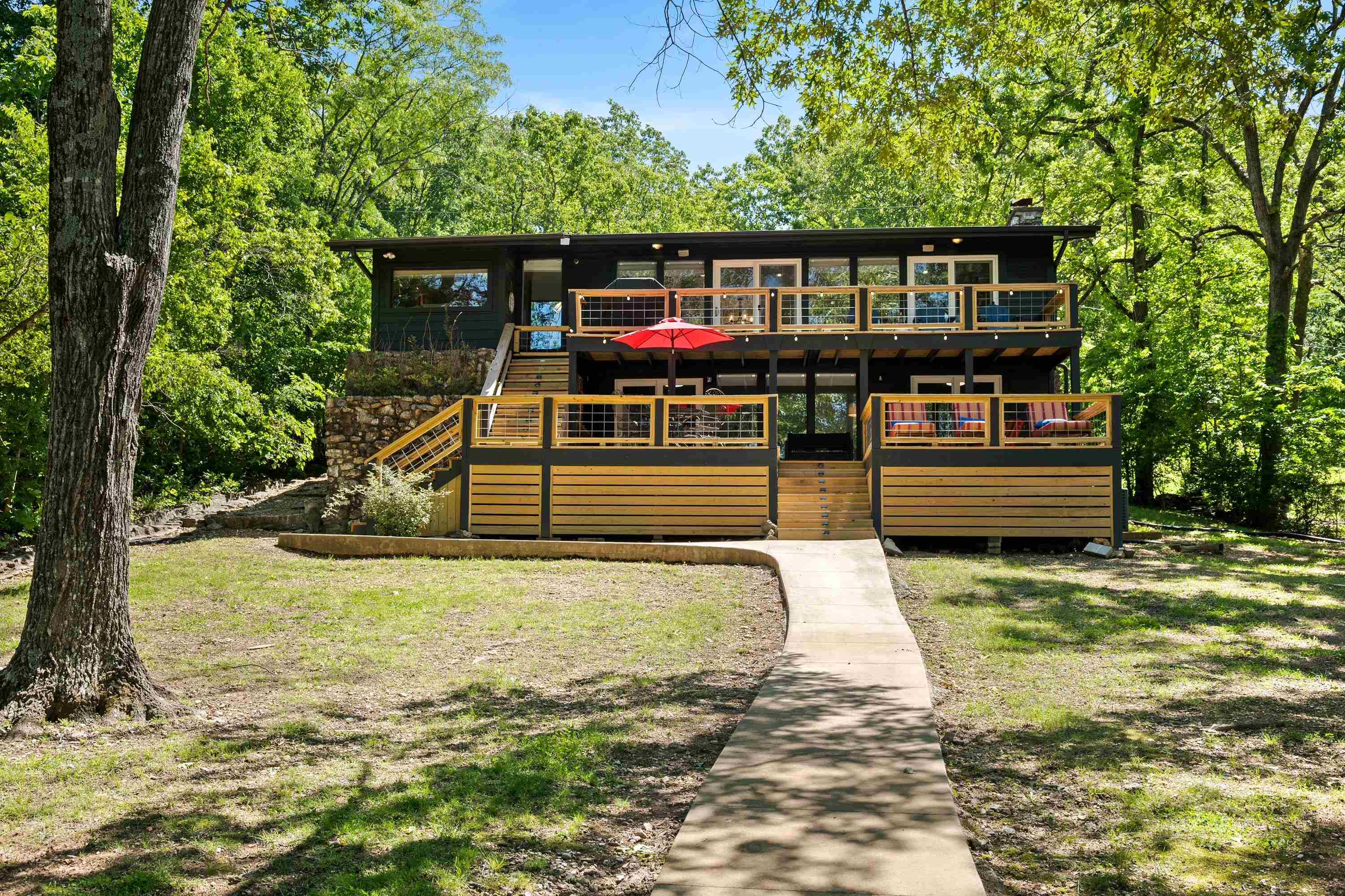 THUNDERBIRD - Residential