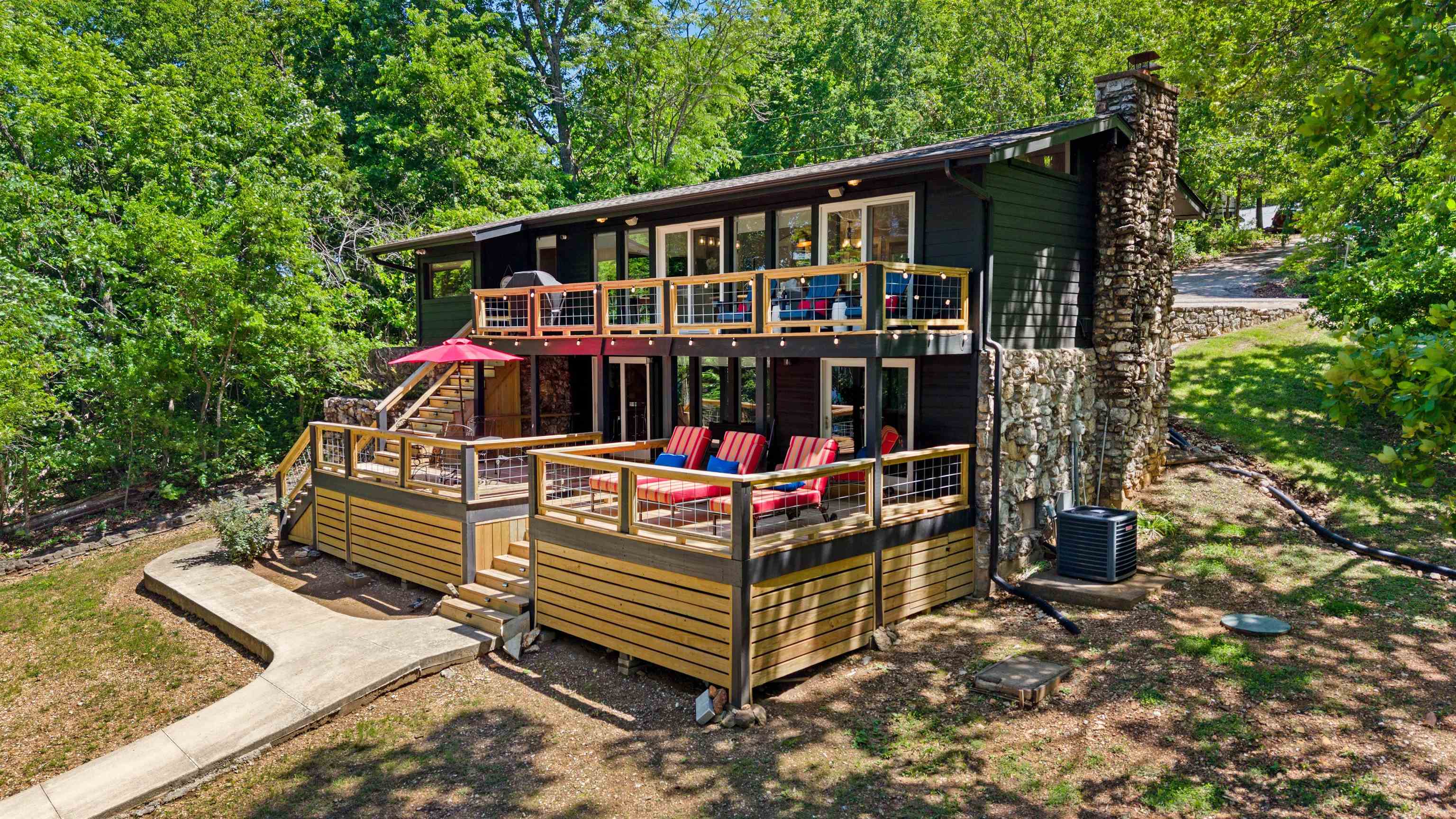 THUNDERBIRD - Residential