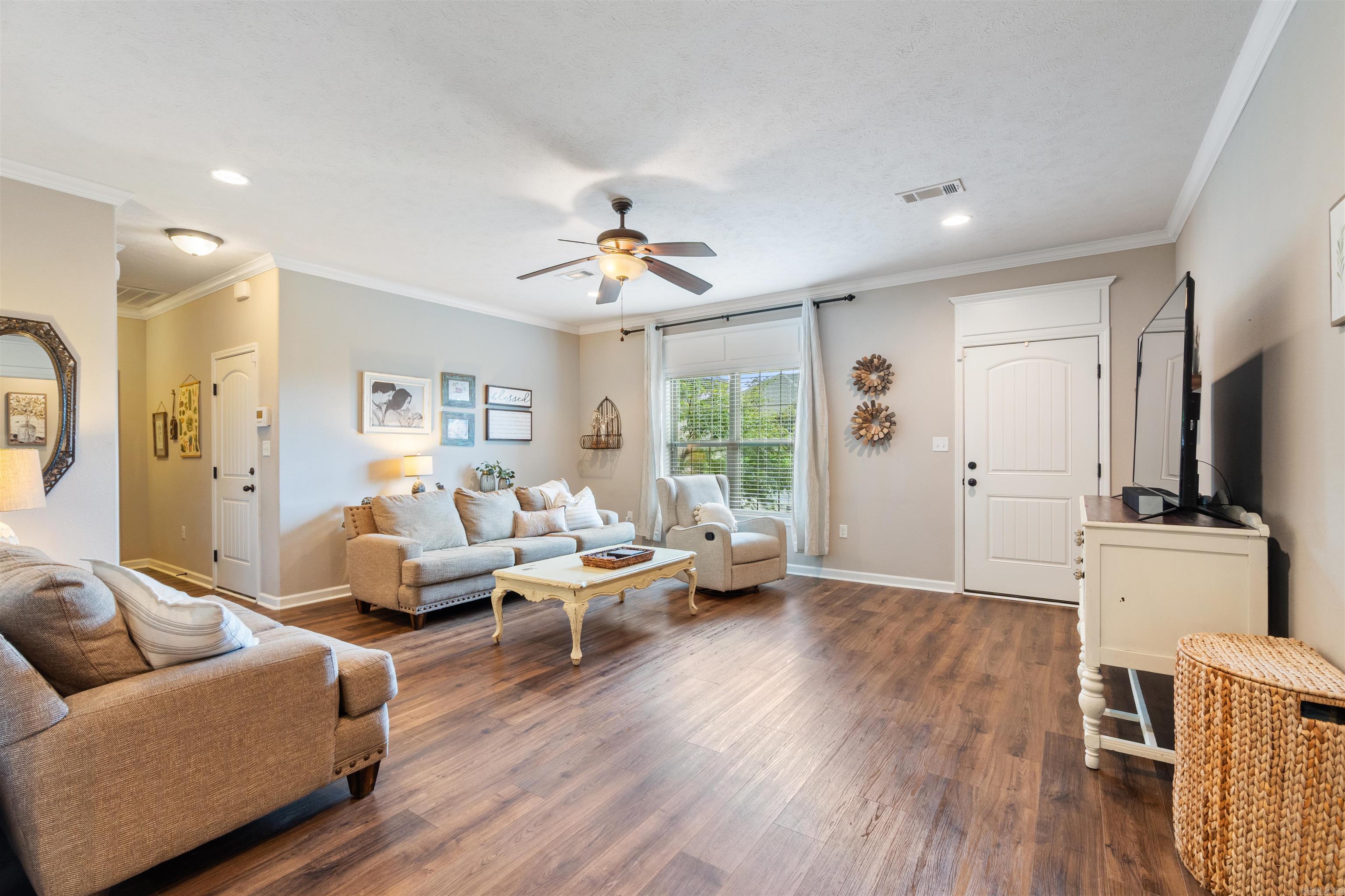 RIDGEWOOD S/D - Residential