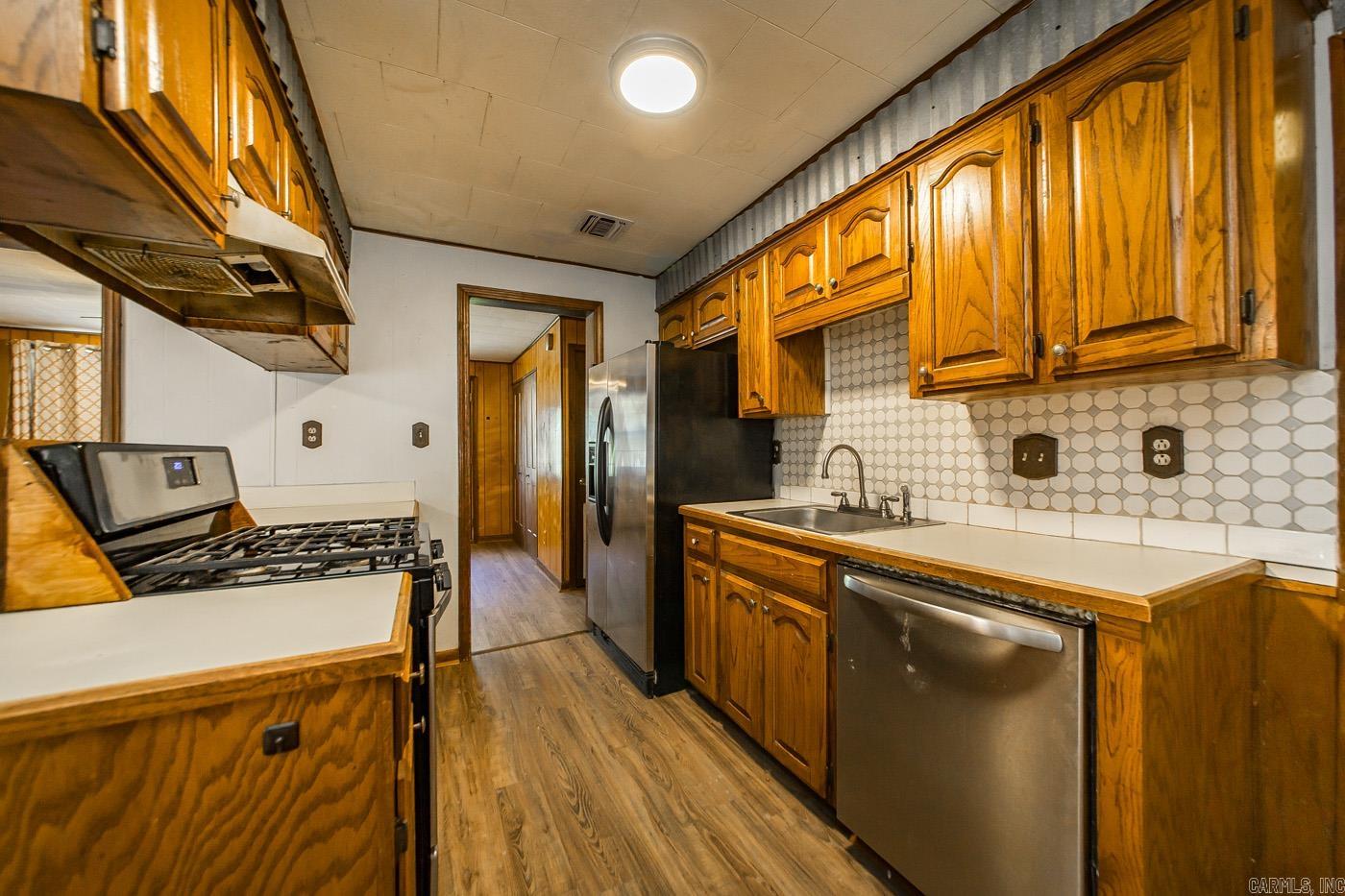 WATSON MANOR - Residential