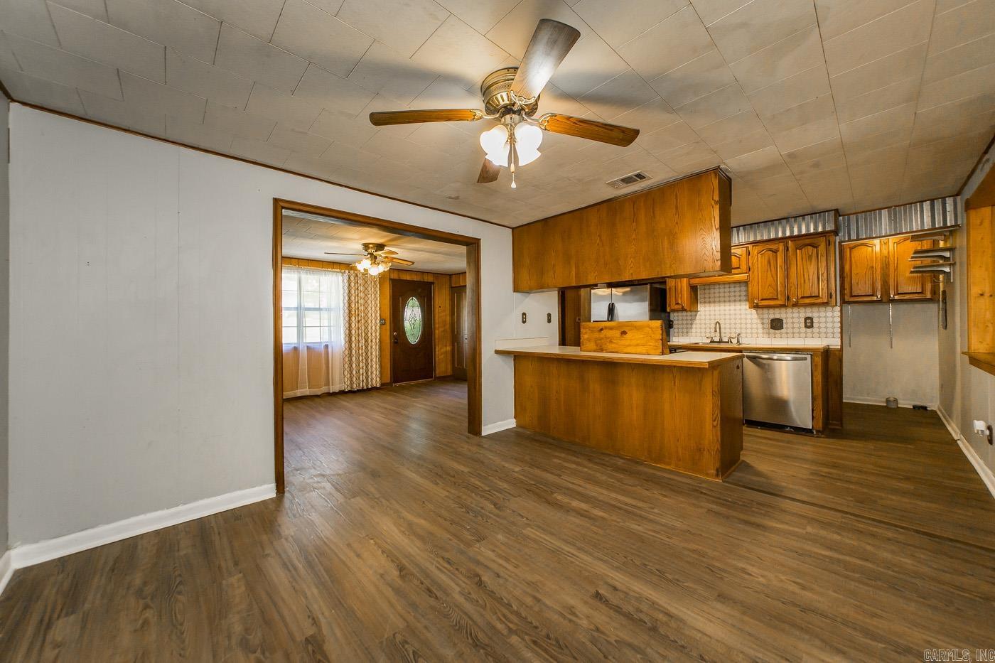 WATSON MANOR - Residential