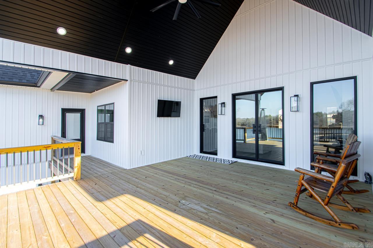 Seven Pointe Lake - Residential