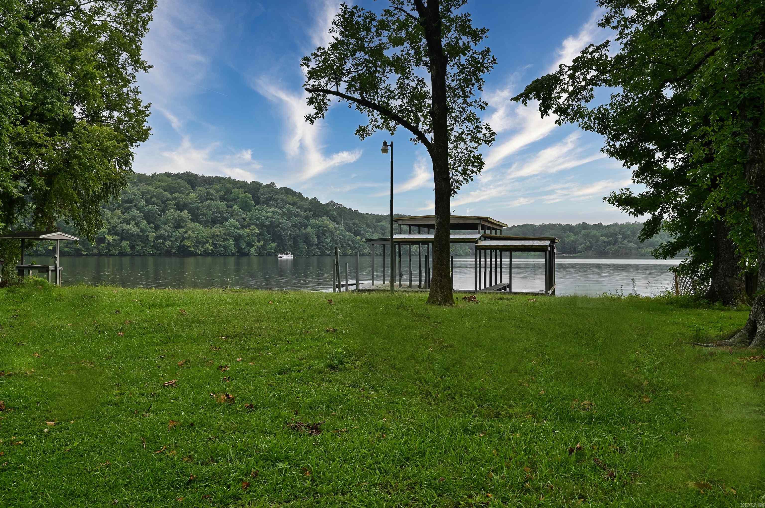 CATHERINE SHORES - Residential