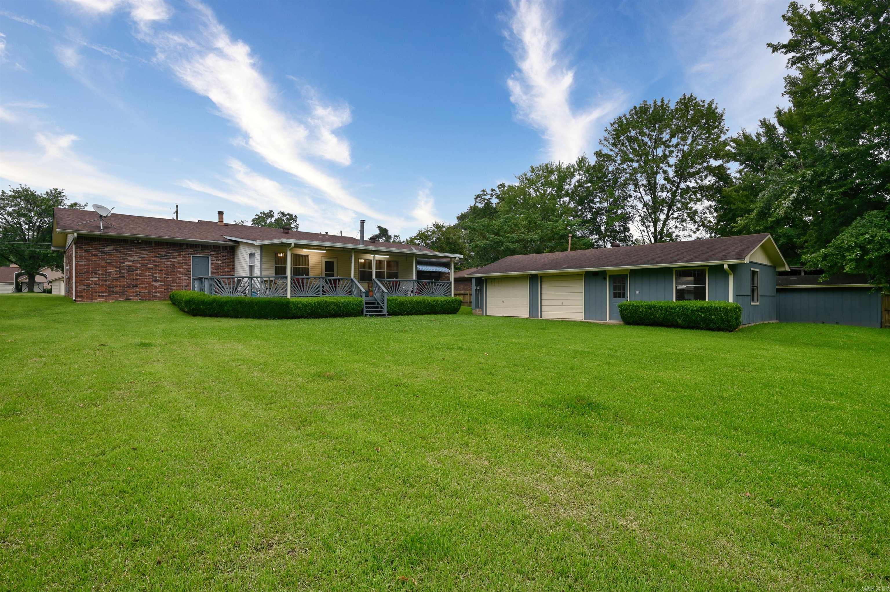 CATHERINE SHORES - Residential