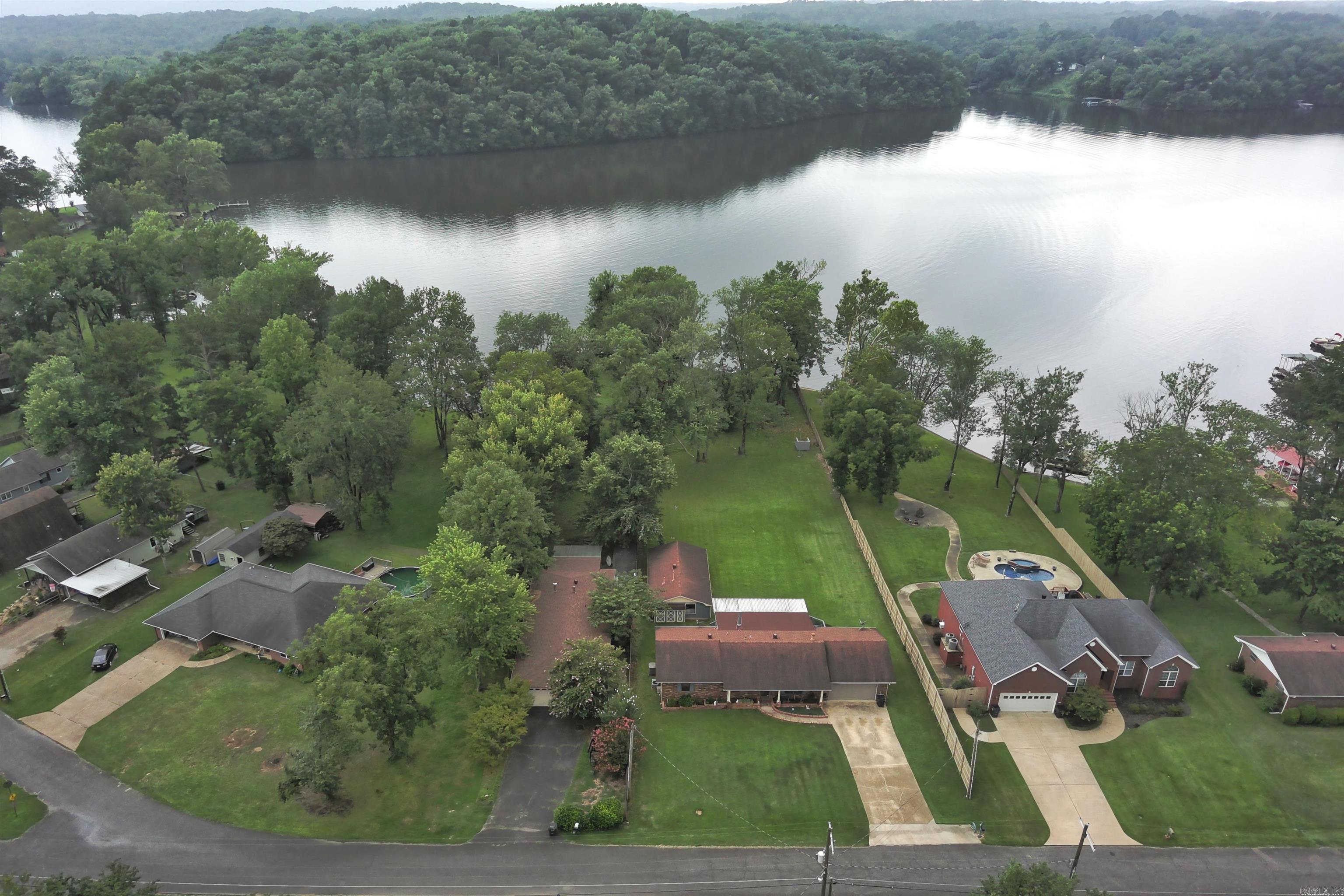 CATHERINE SHORES - Residential