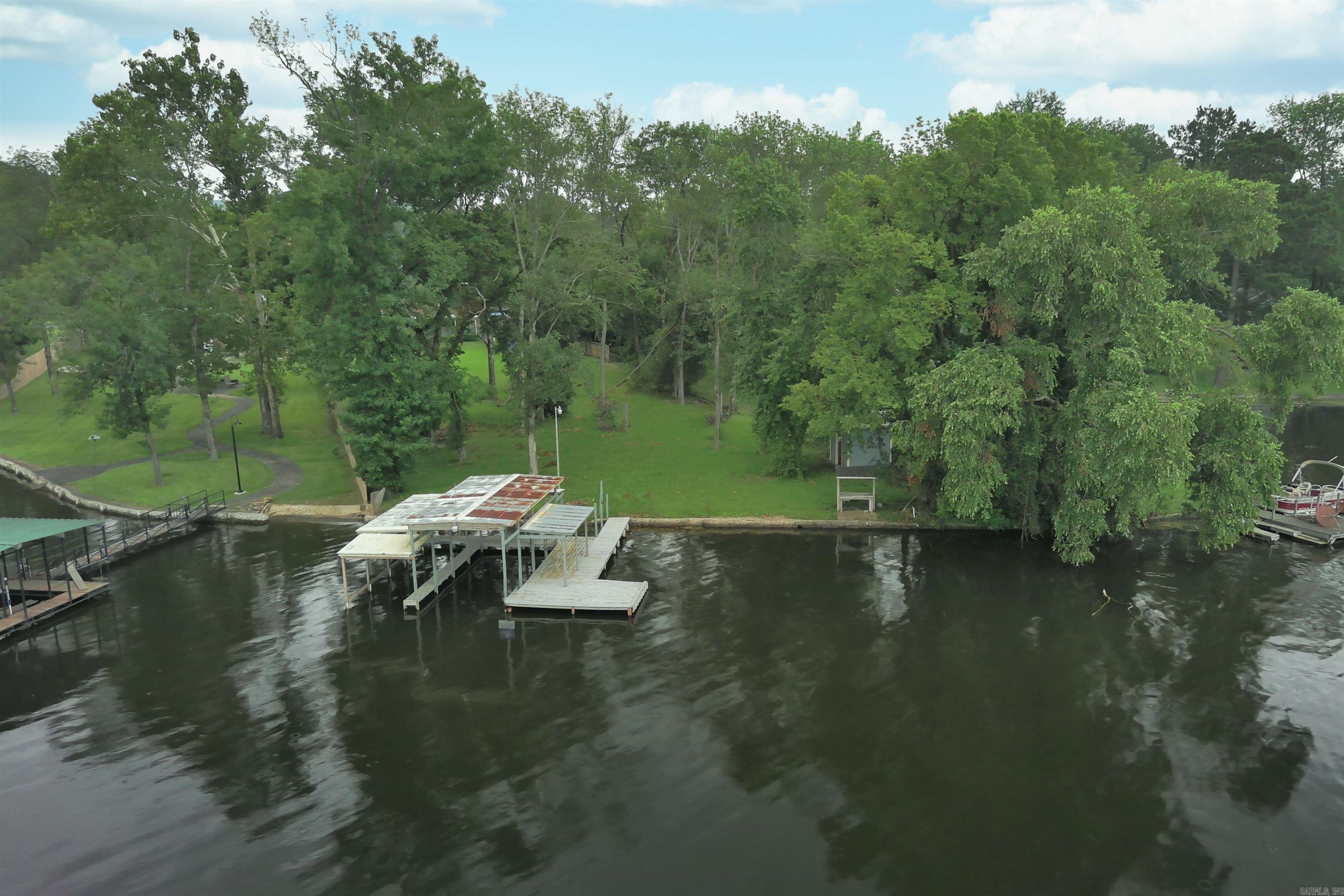 CATHERINE SHORES - Residential