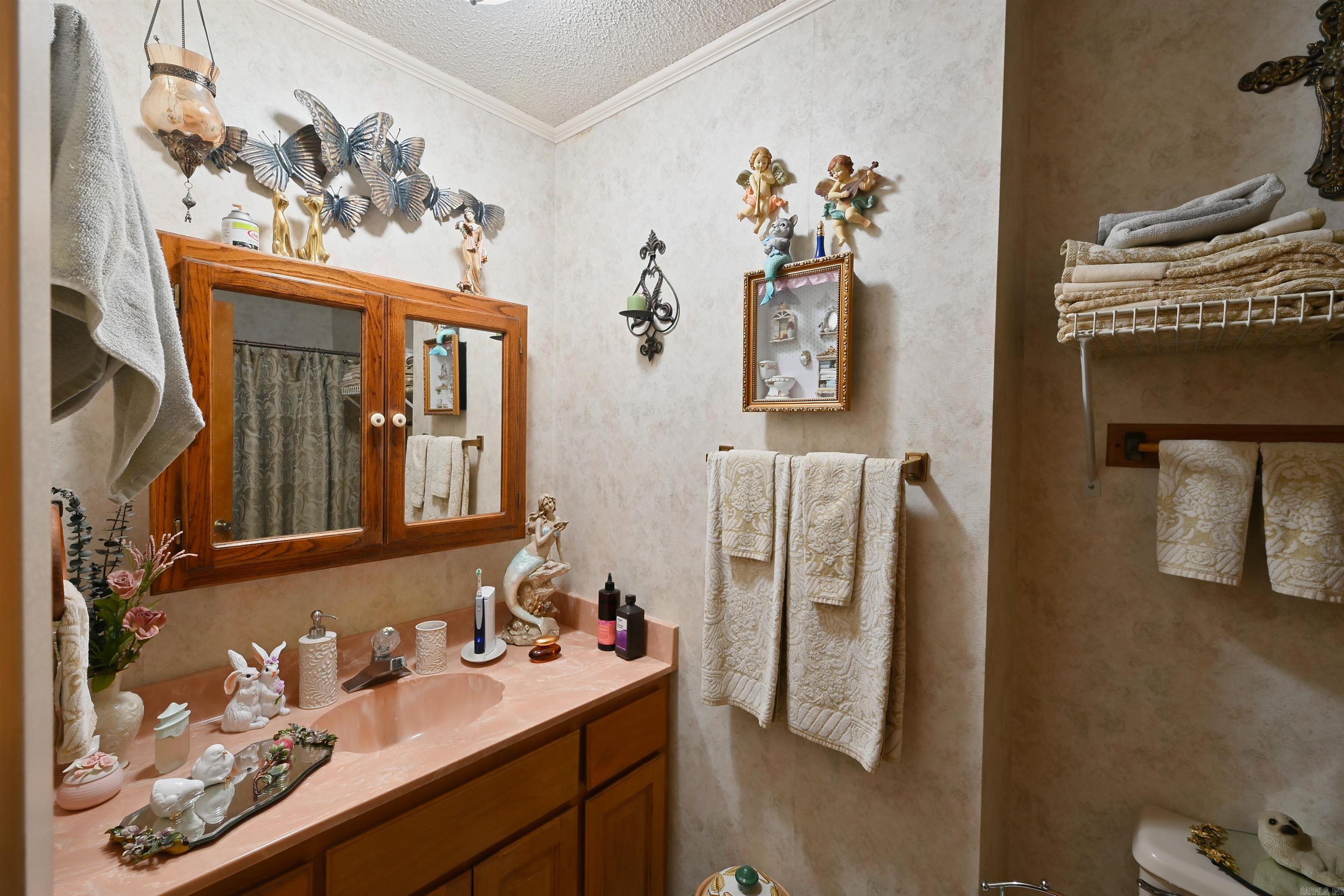 CATHERINE SHORES - Residential