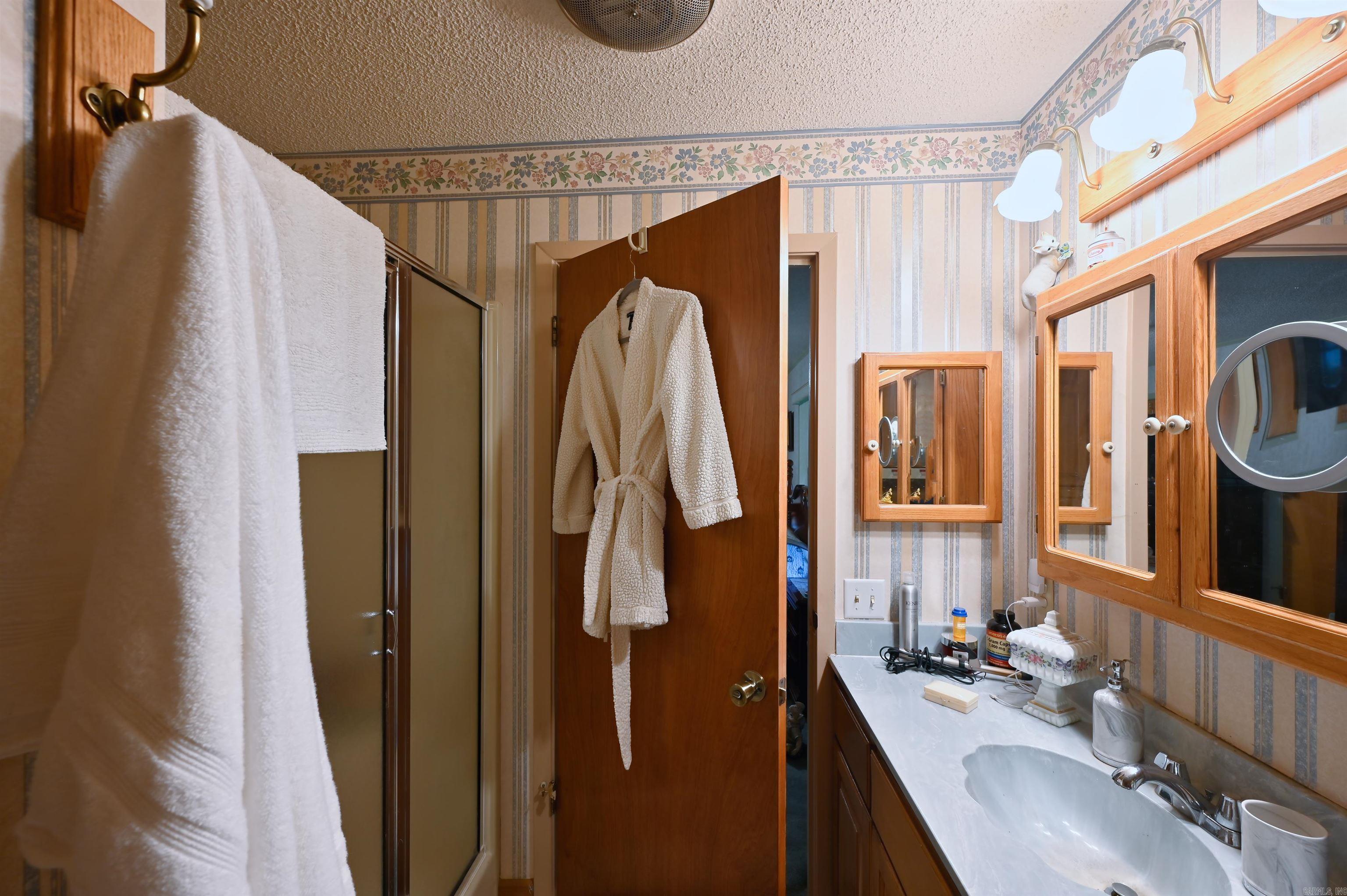 CATHERINE SHORES - Residential