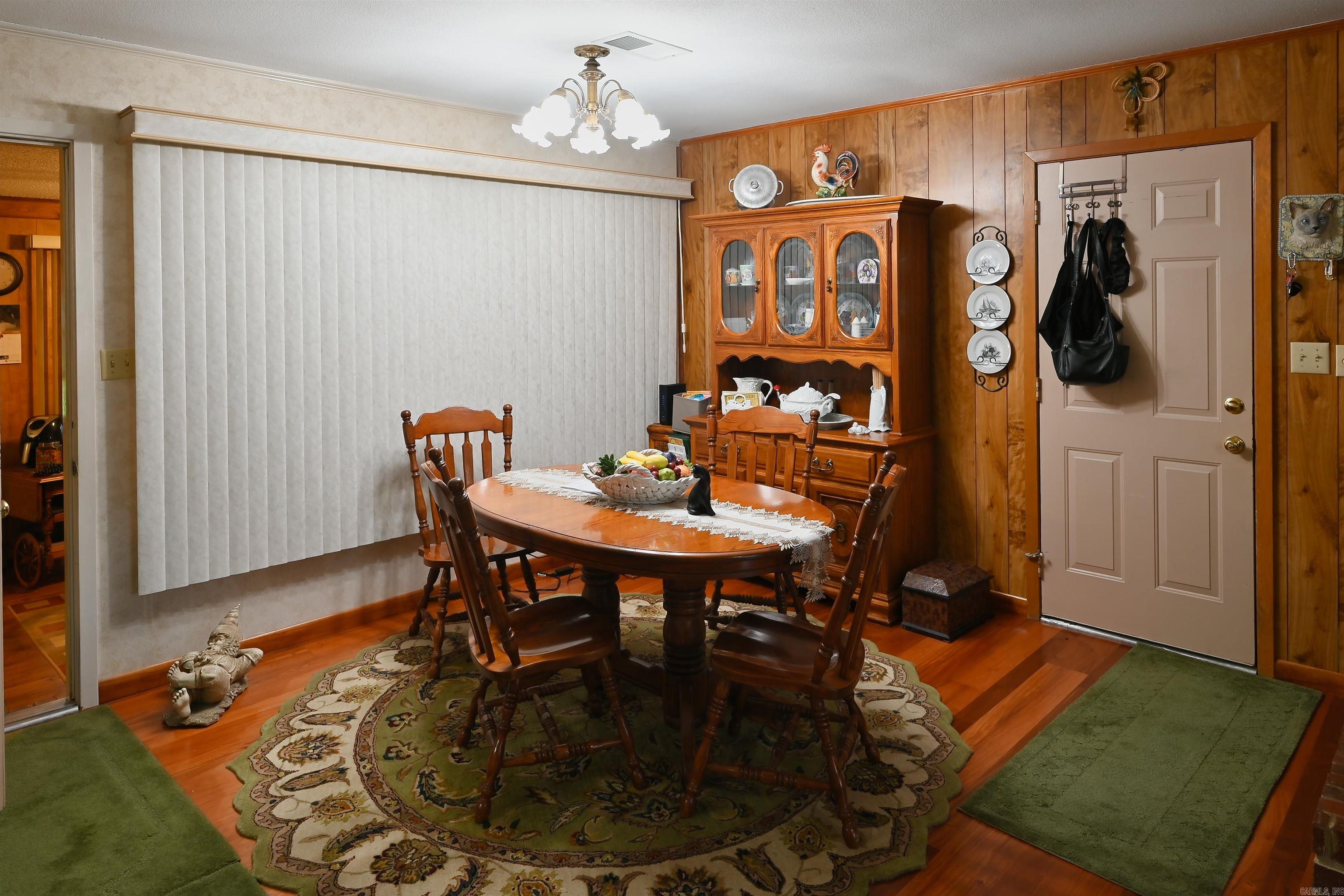 CATHERINE SHORES - Residential