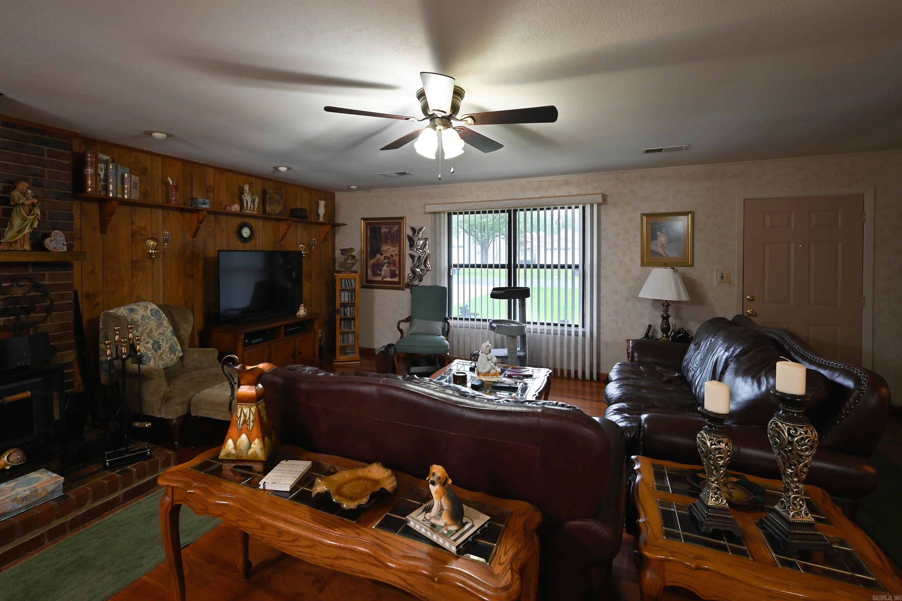 CATHERINE SHORES - Residential