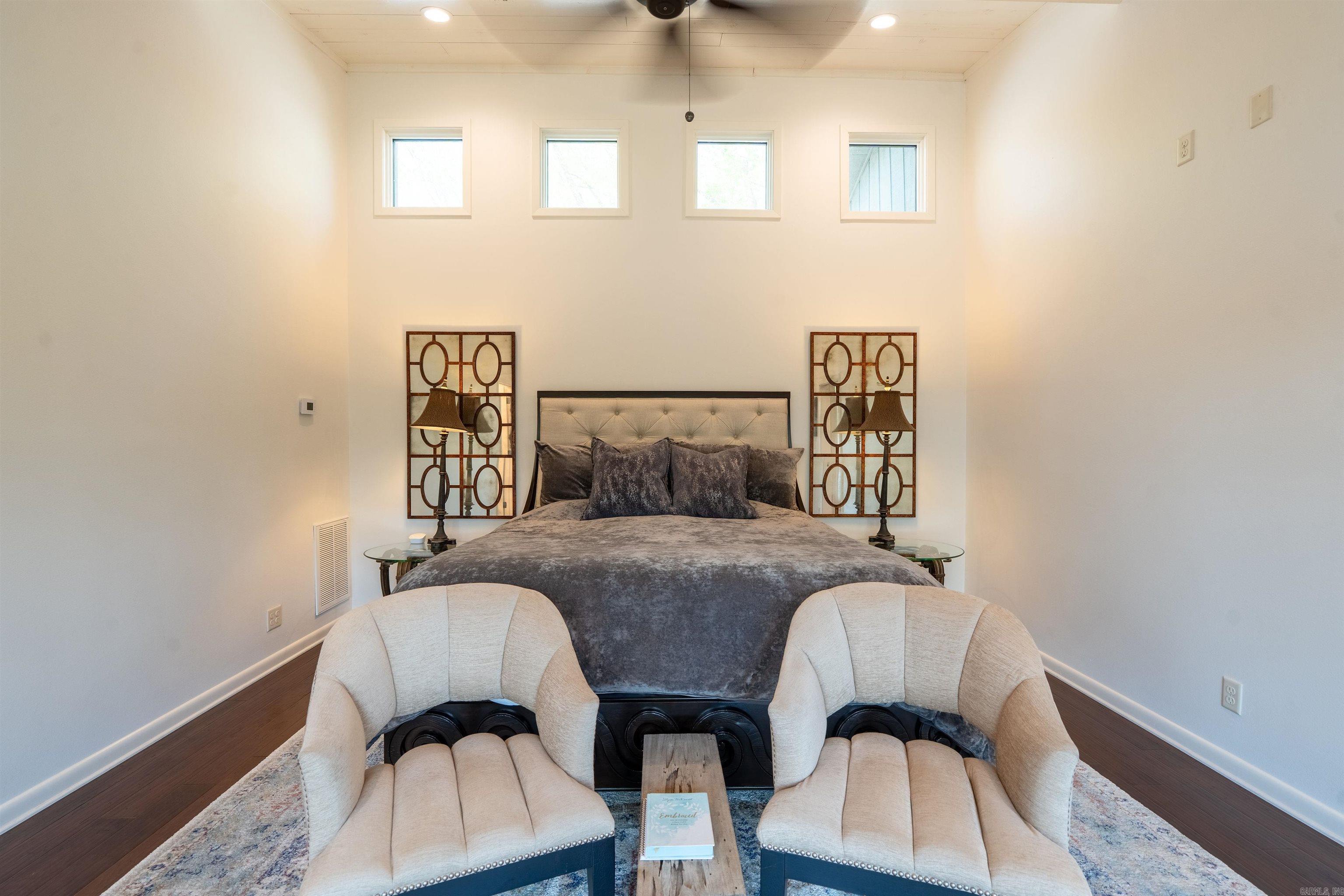 RIVER BEND - Residential