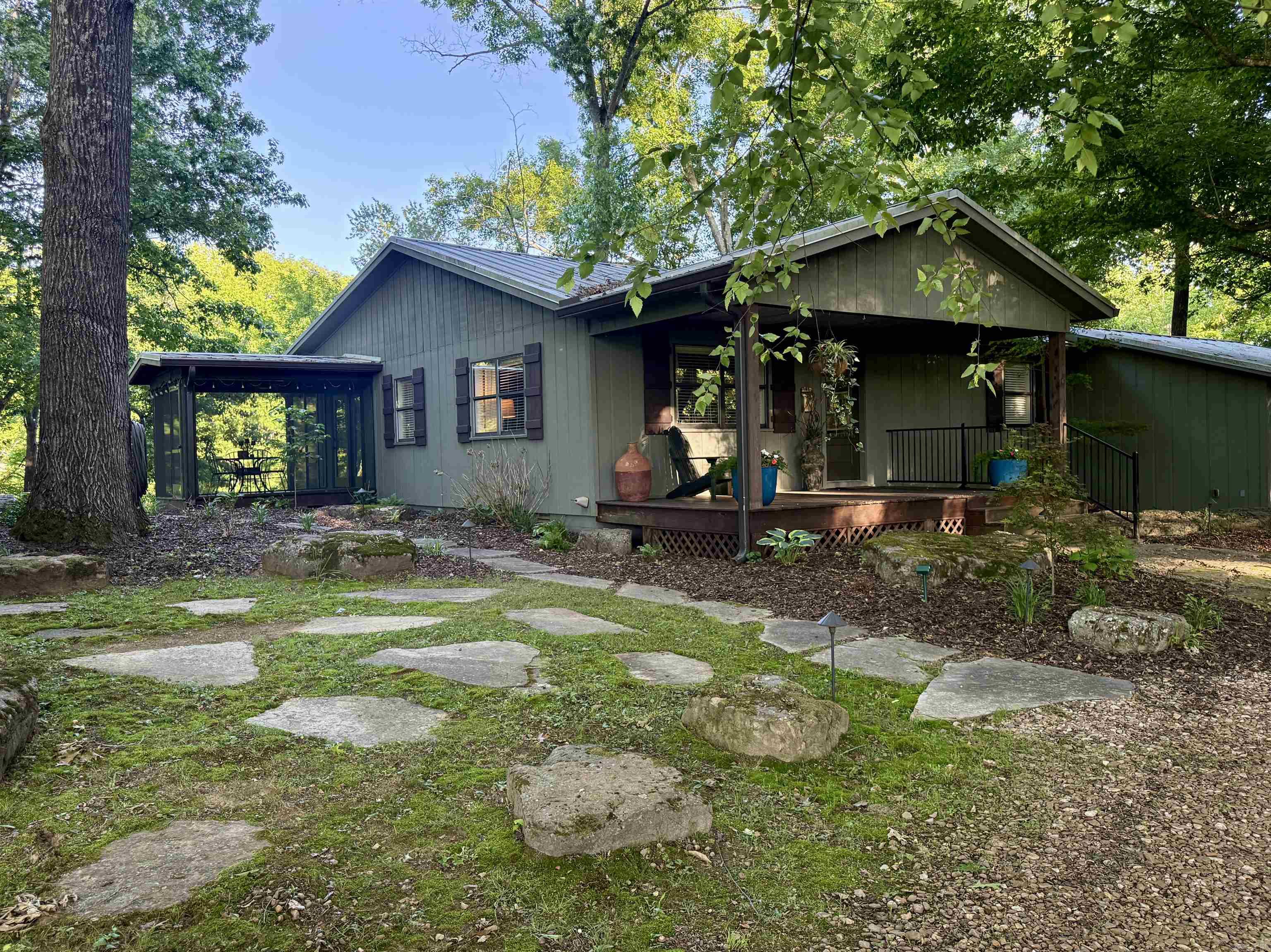 RIVER BEND - Residential