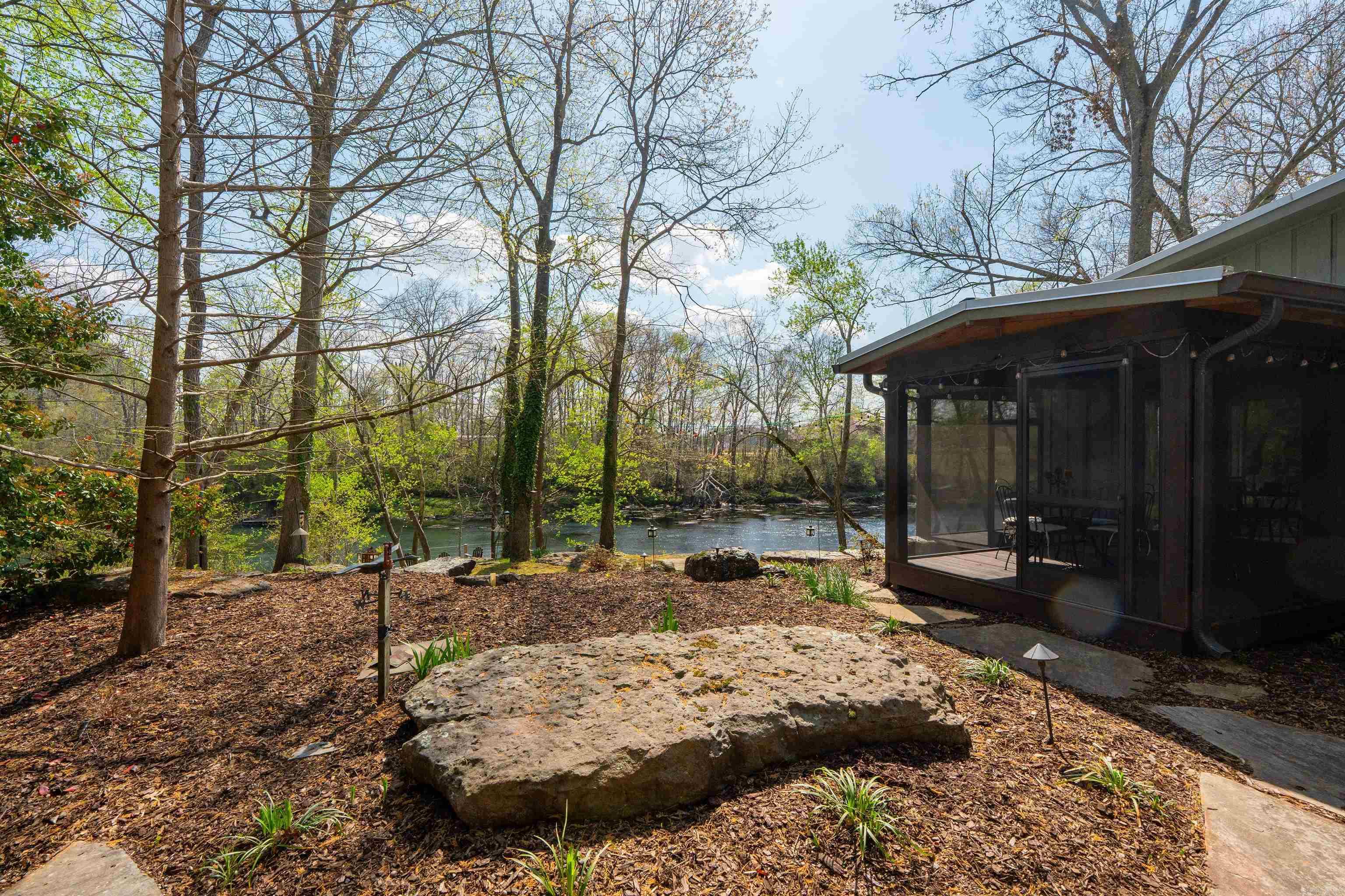 RIVER BEND - Residential