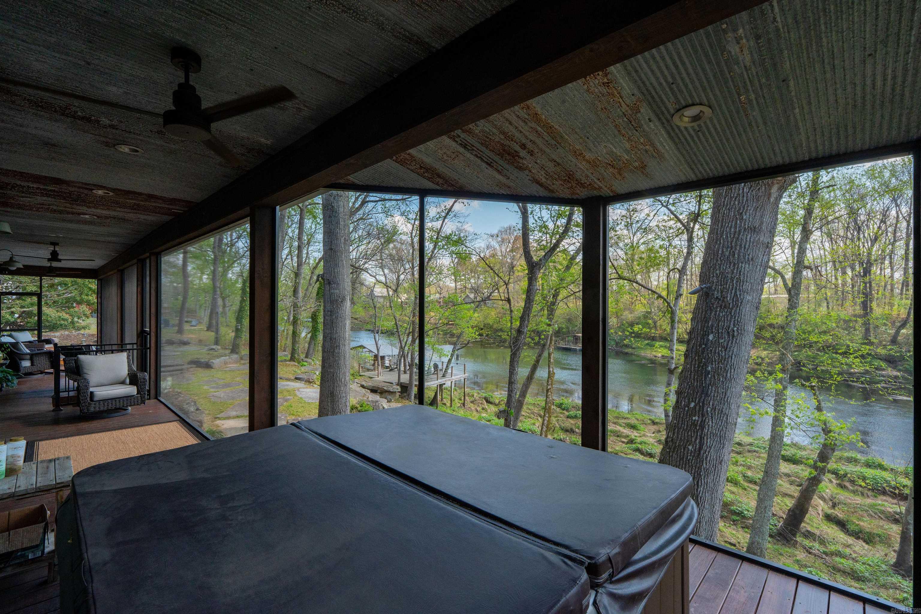 RIVER BEND - Residential