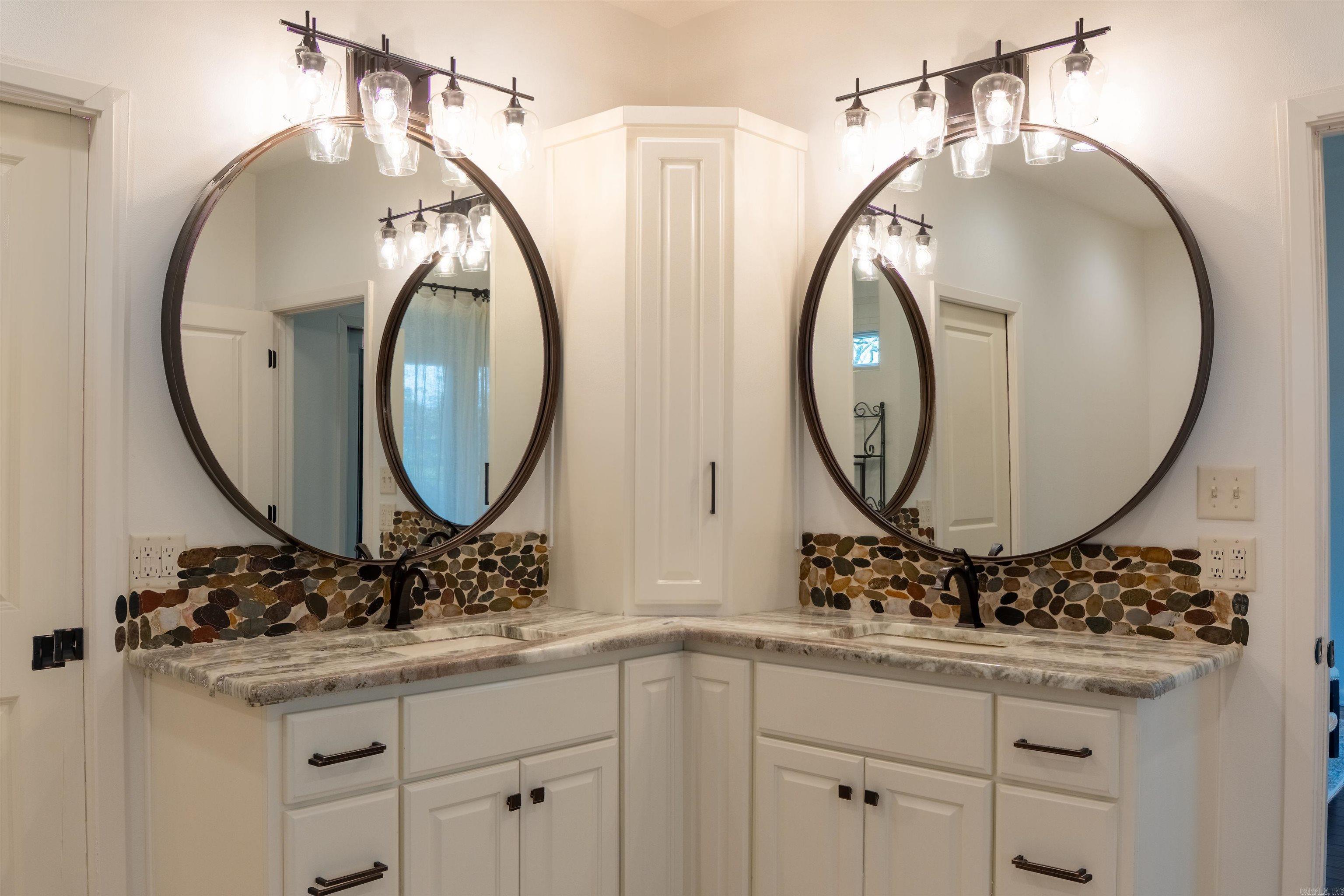 RIVER BEND - Residential