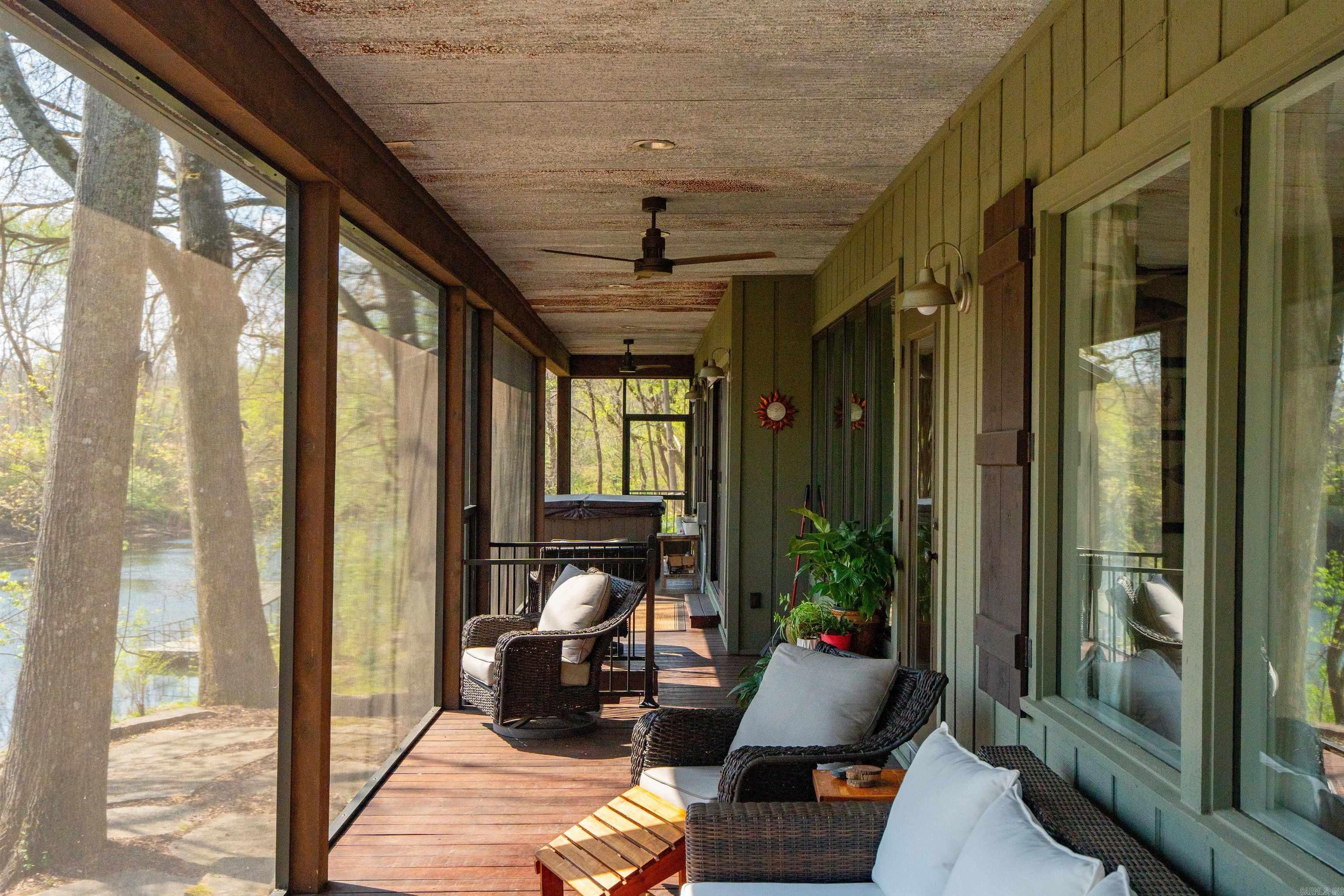 RIVER BEND - Residential