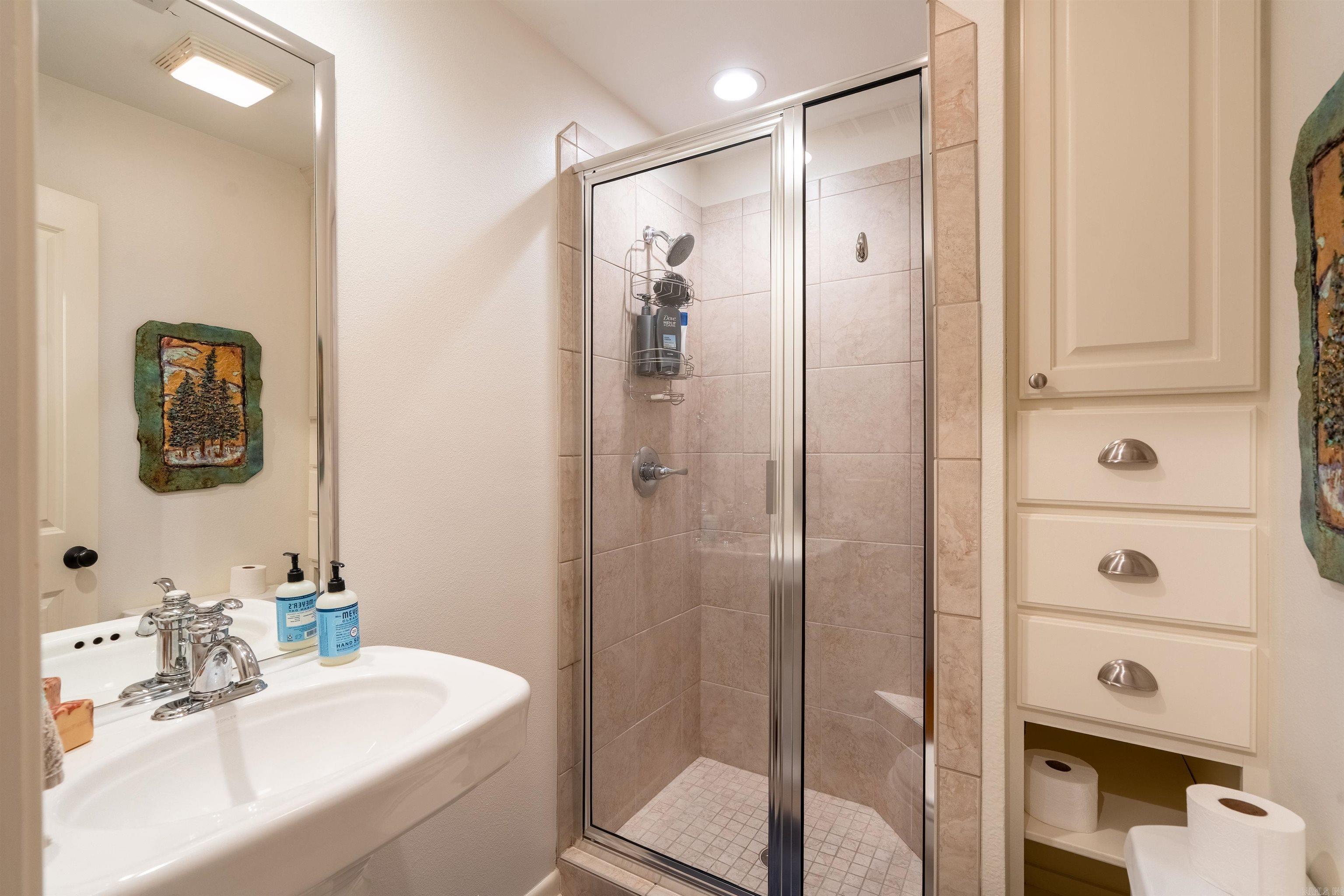 RIVER BEND - Residential