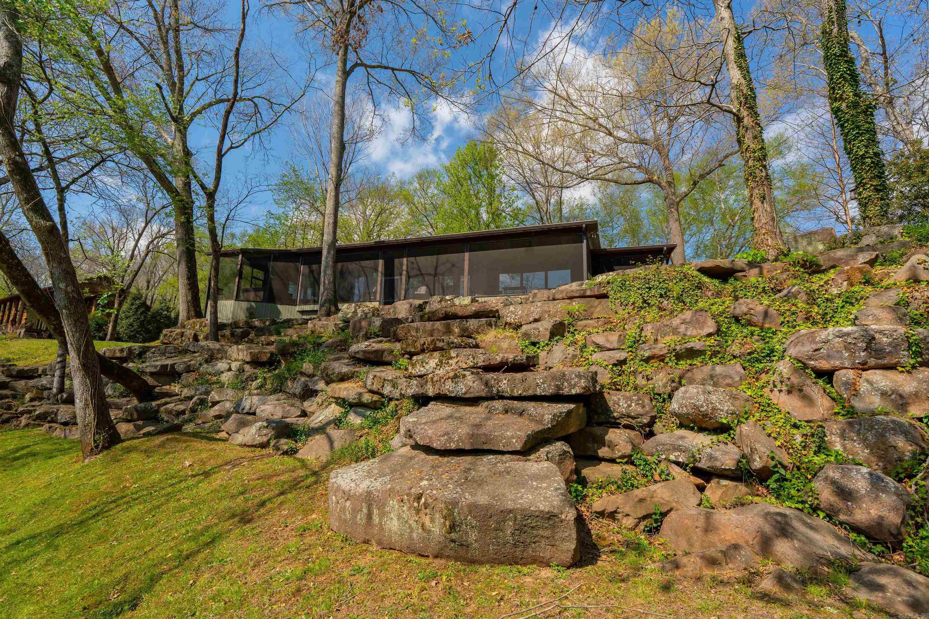 RIVER BEND - Residential