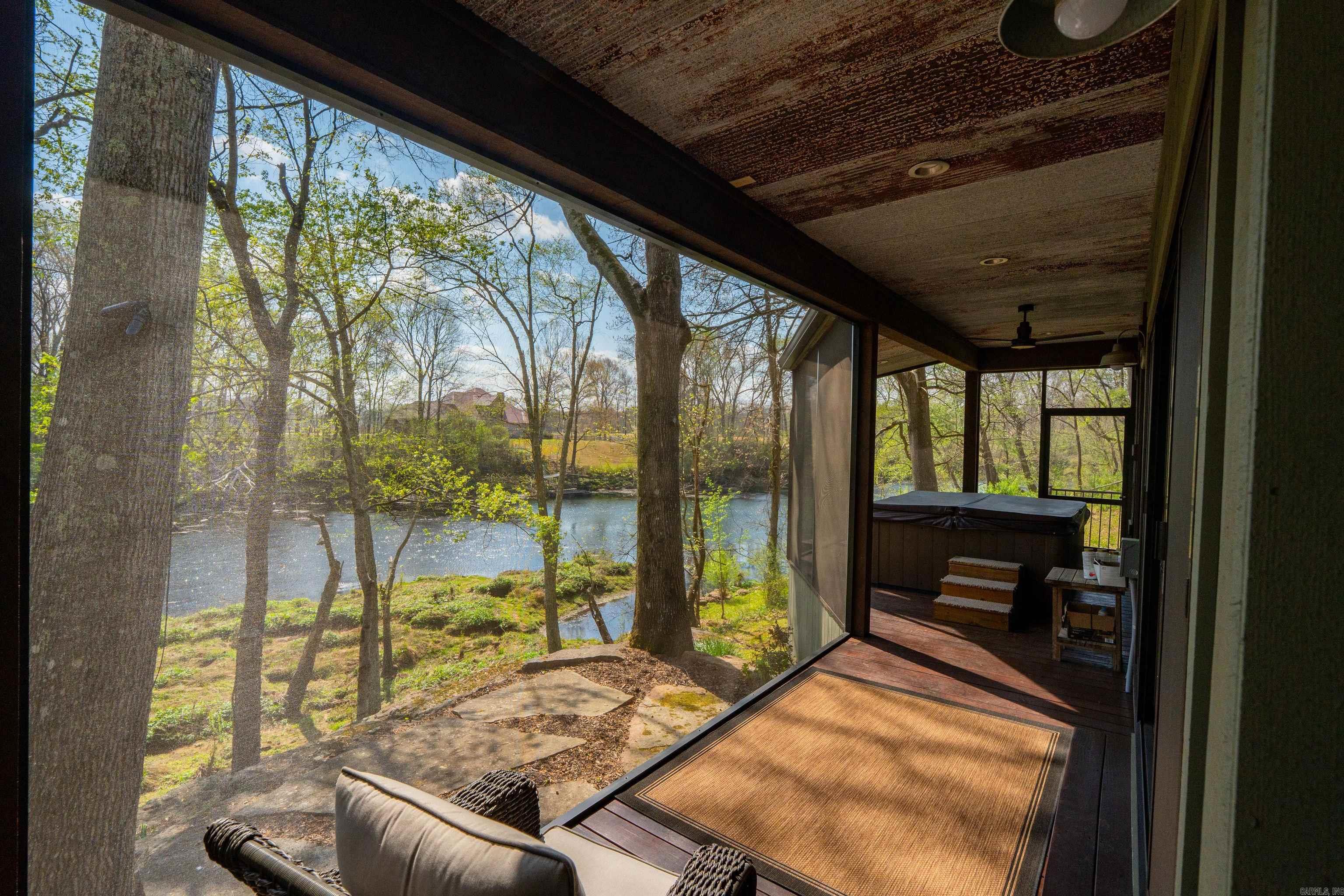 RIVER BEND - Residential