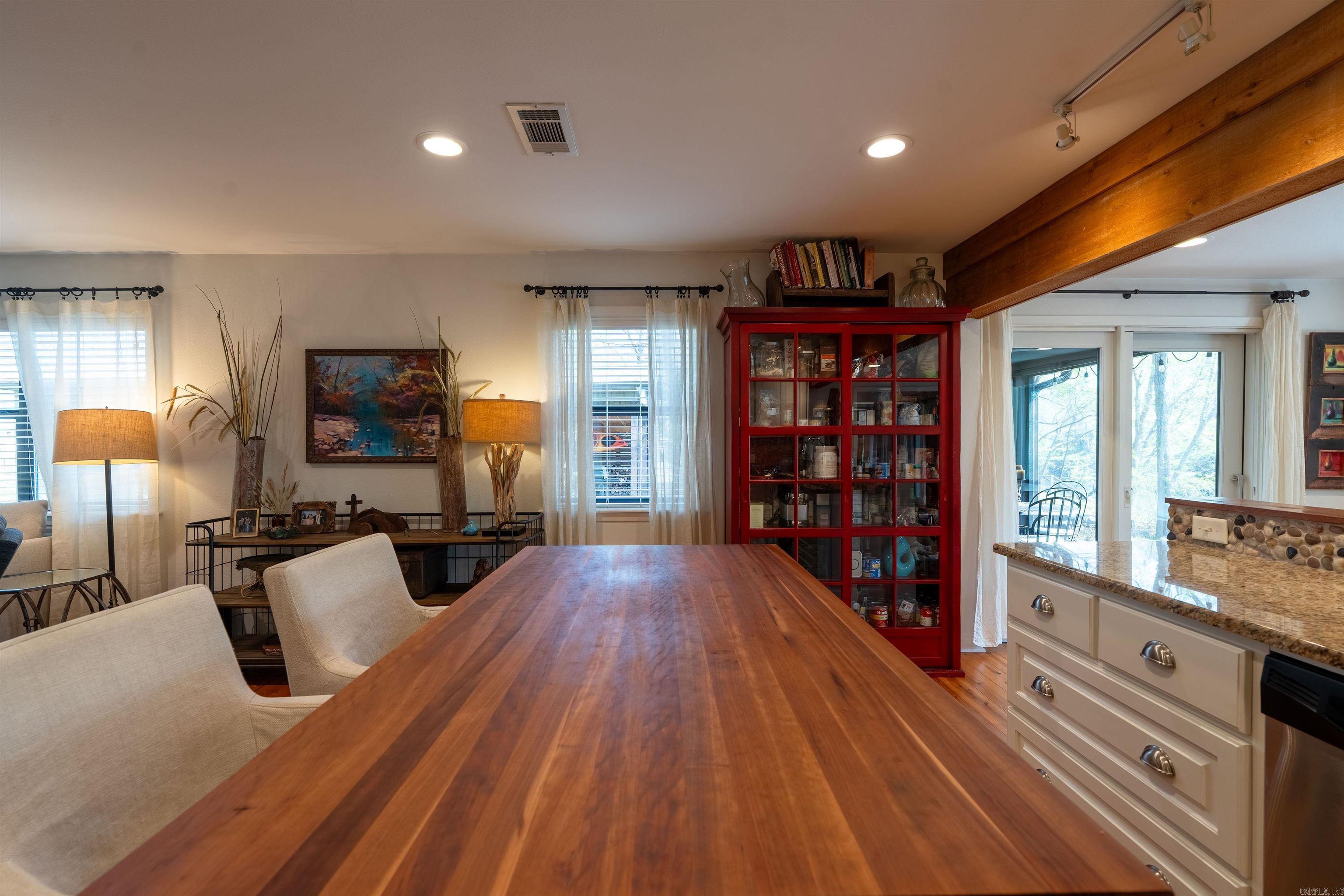 RIVER BEND - Residential