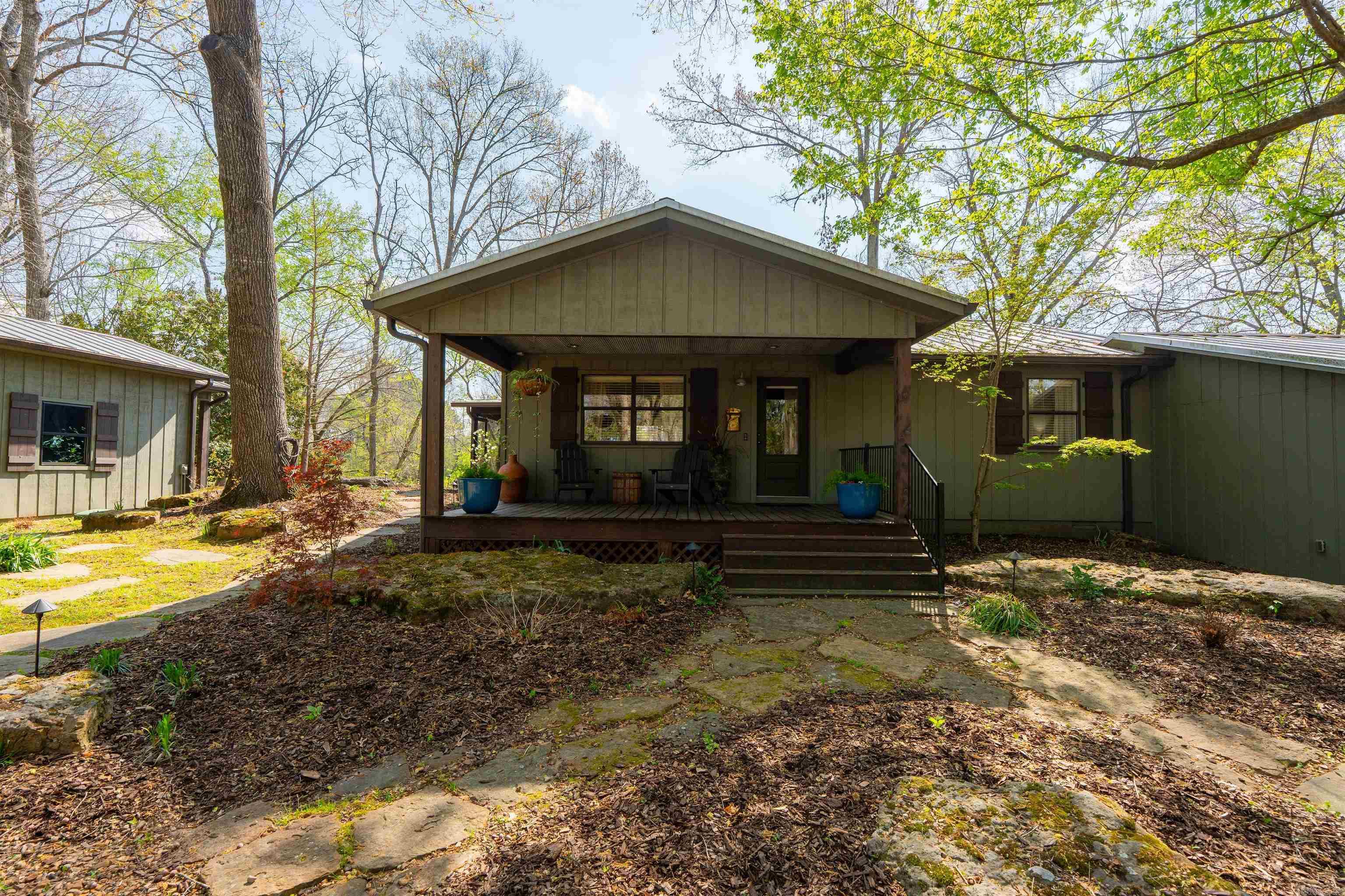 RIVER BEND - Residential