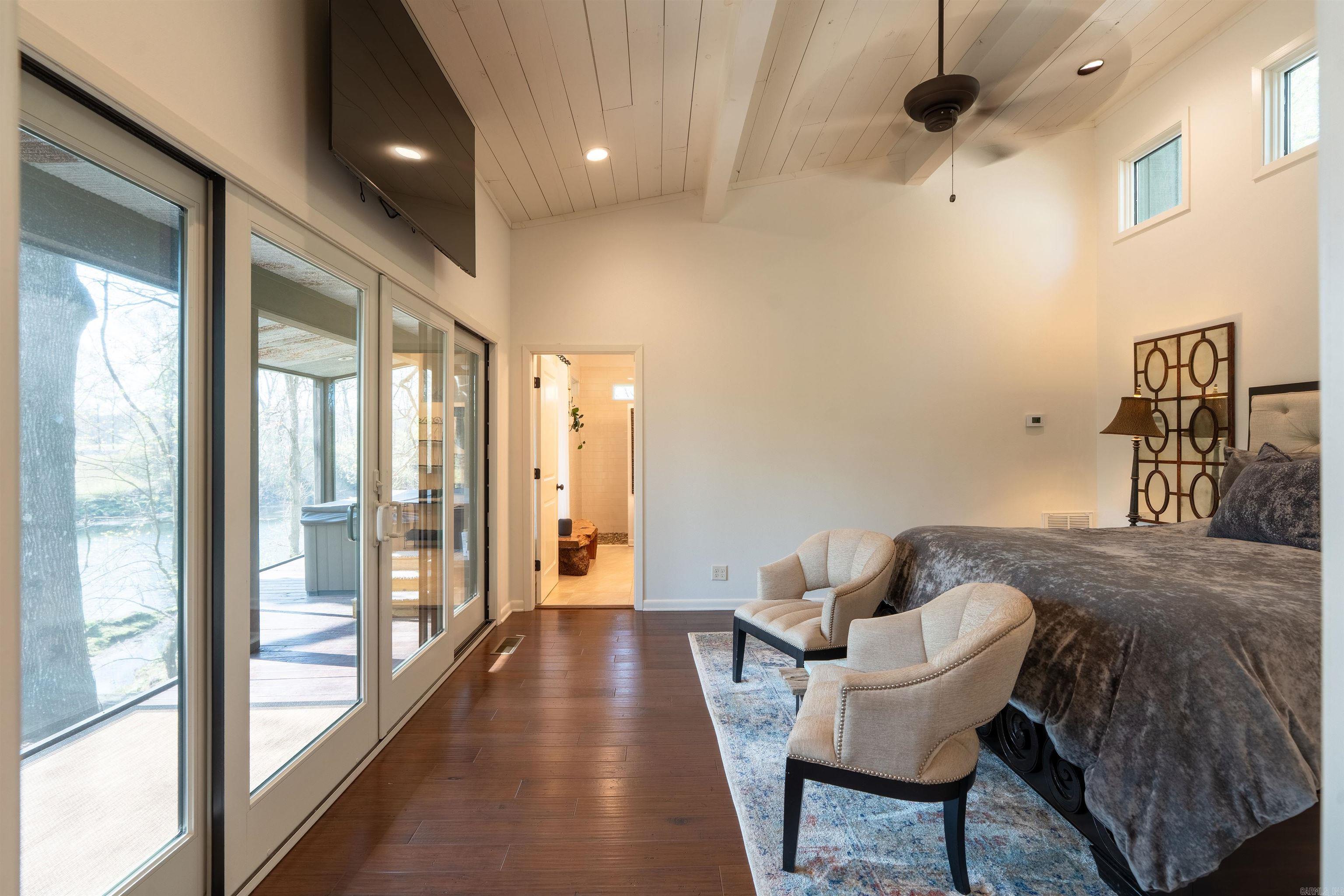 RIVER BEND - Residential