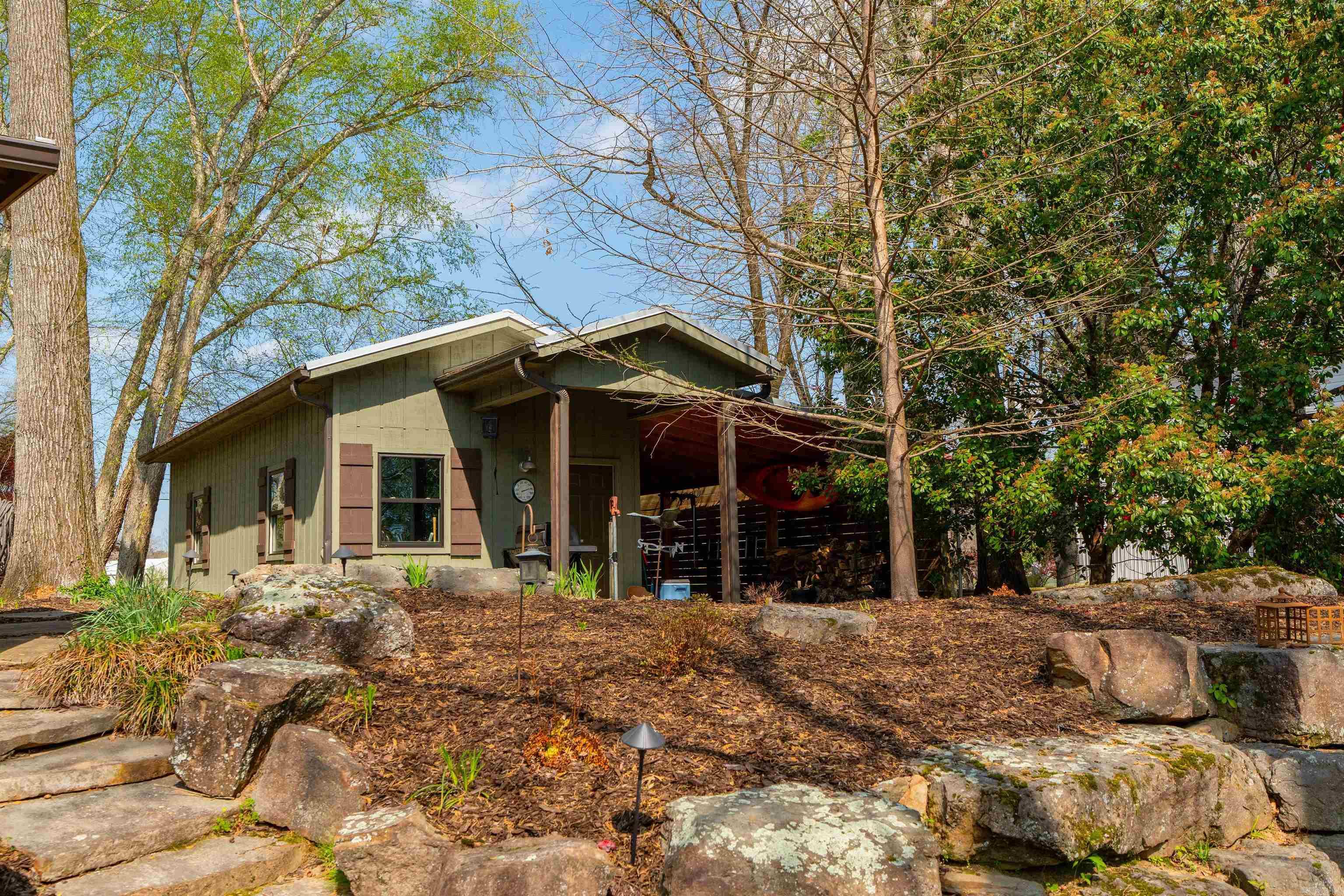 RIVER BEND - Residential