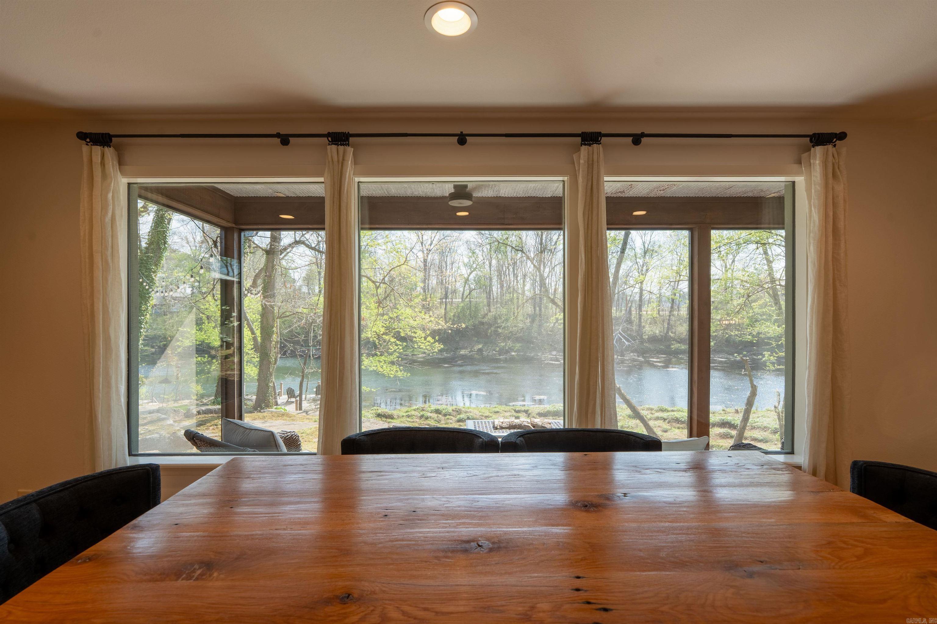 RIVER BEND - Residential