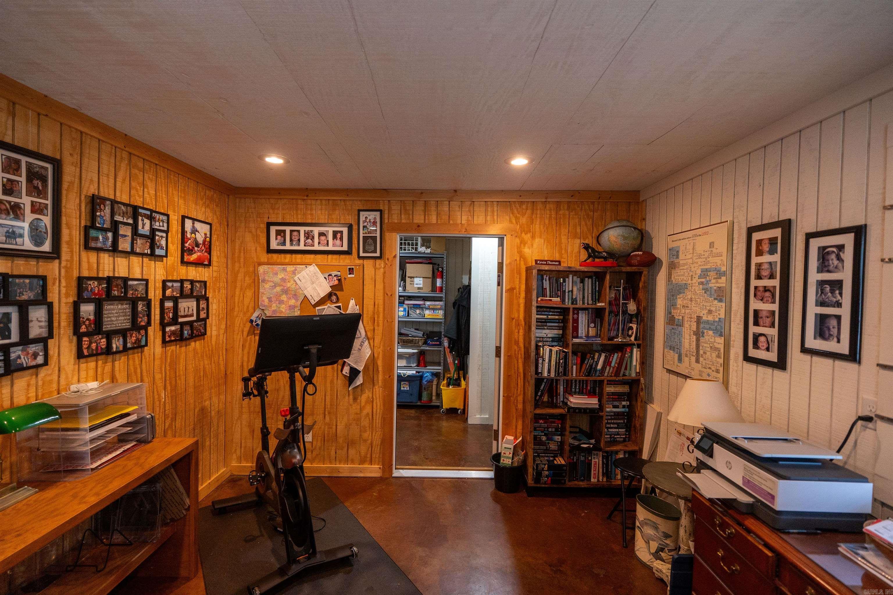 RIVER BEND - Residential