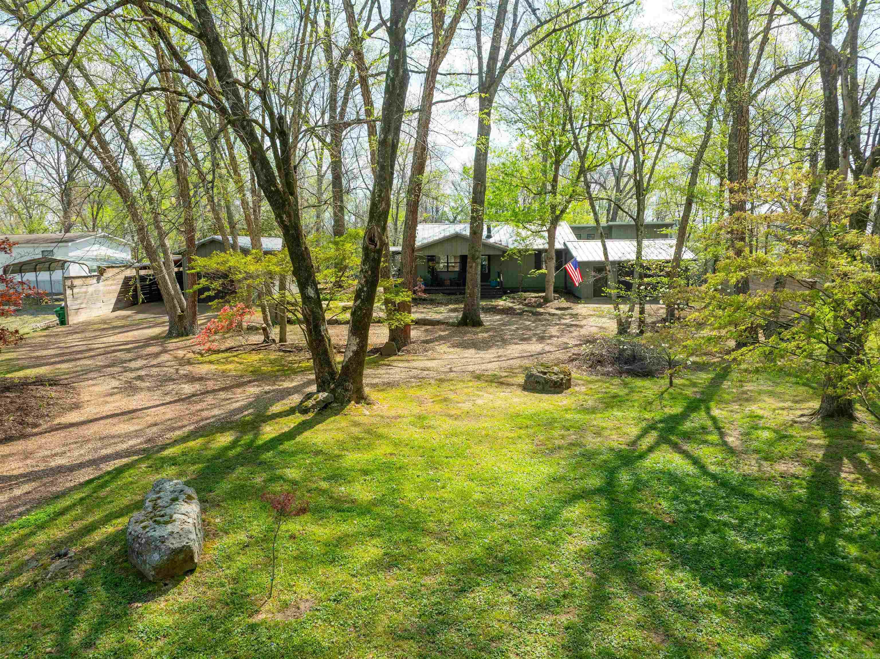 RIVER BEND - Residential