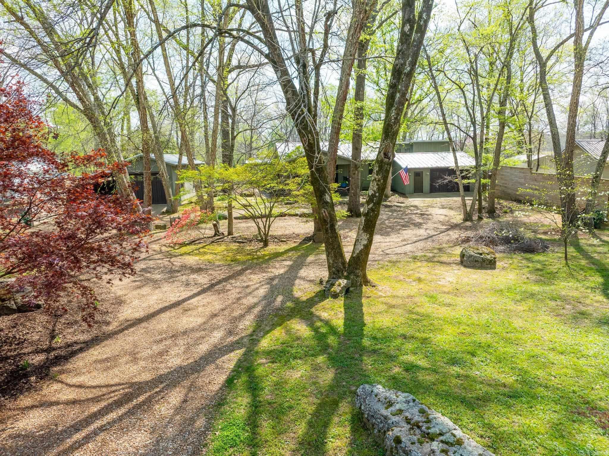 RIVER BEND - Residential