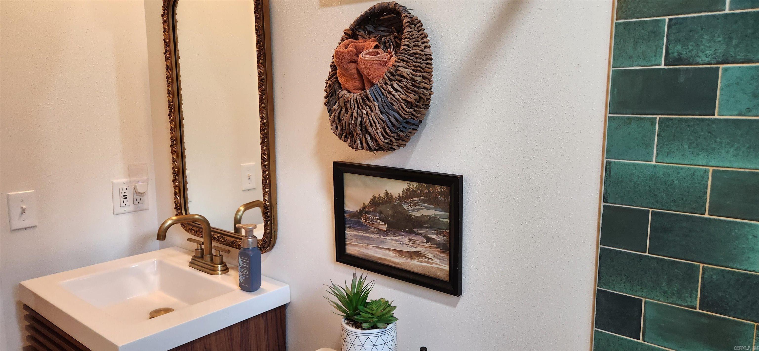 HORNES ADDN - Residential