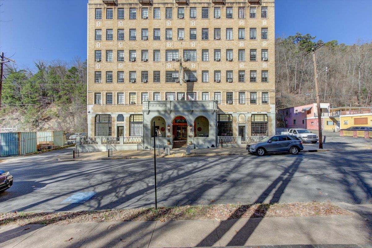 HSR BLK - Commercial Sale