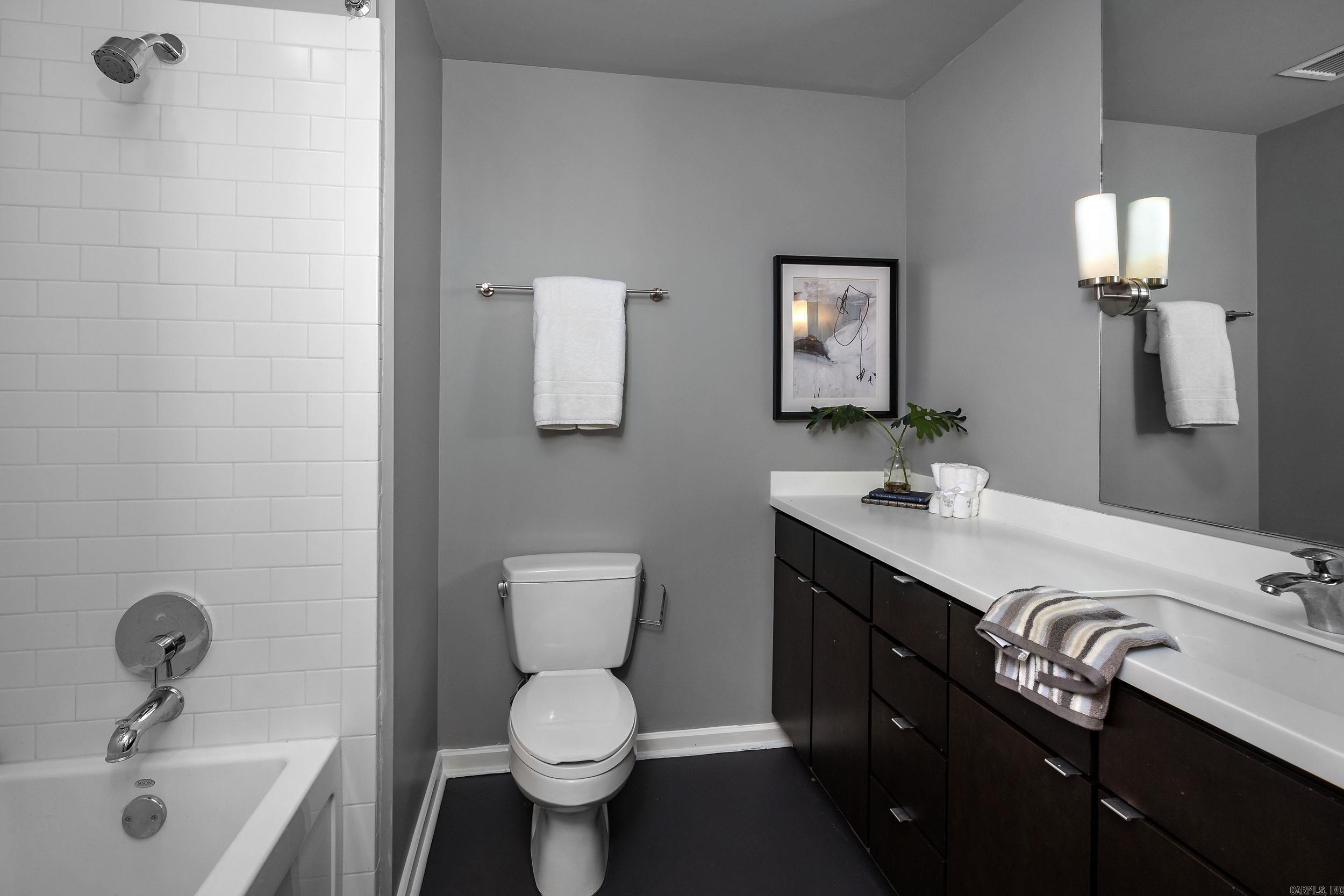 River Market Tower - Residential