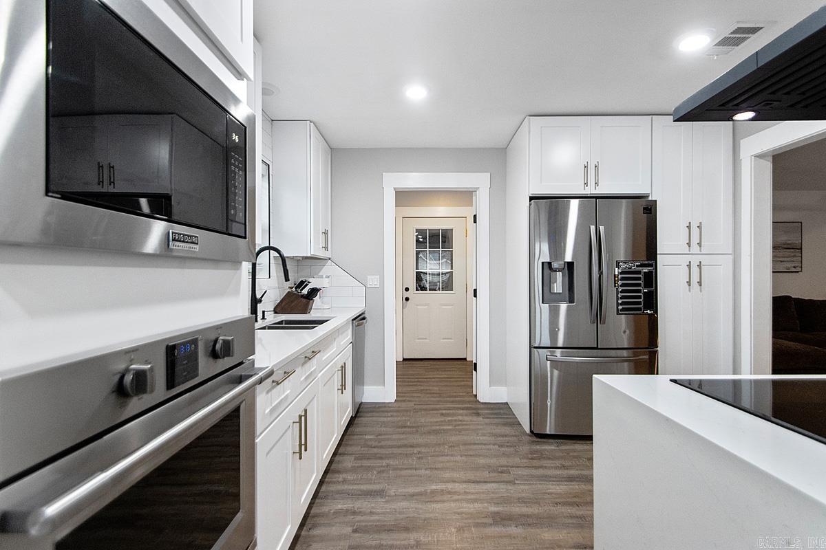 WESTLAKE - Residential