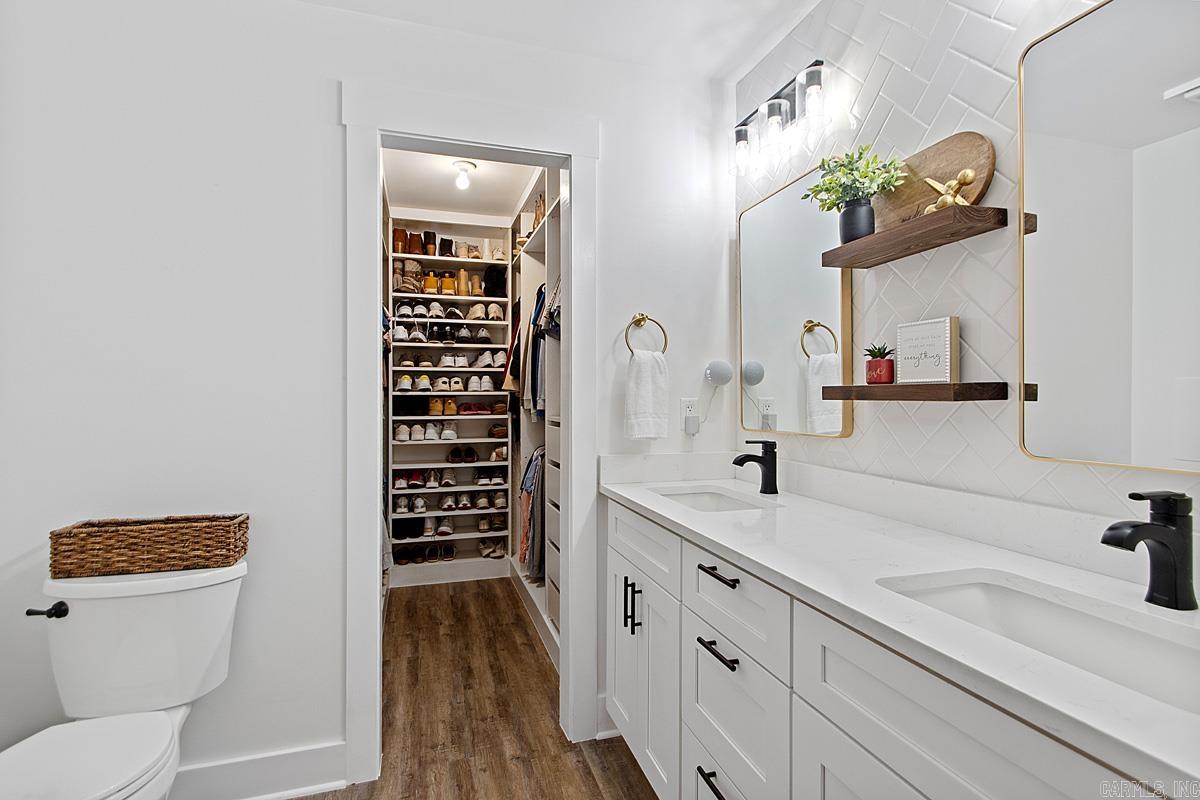 WESTLAKE - Residential