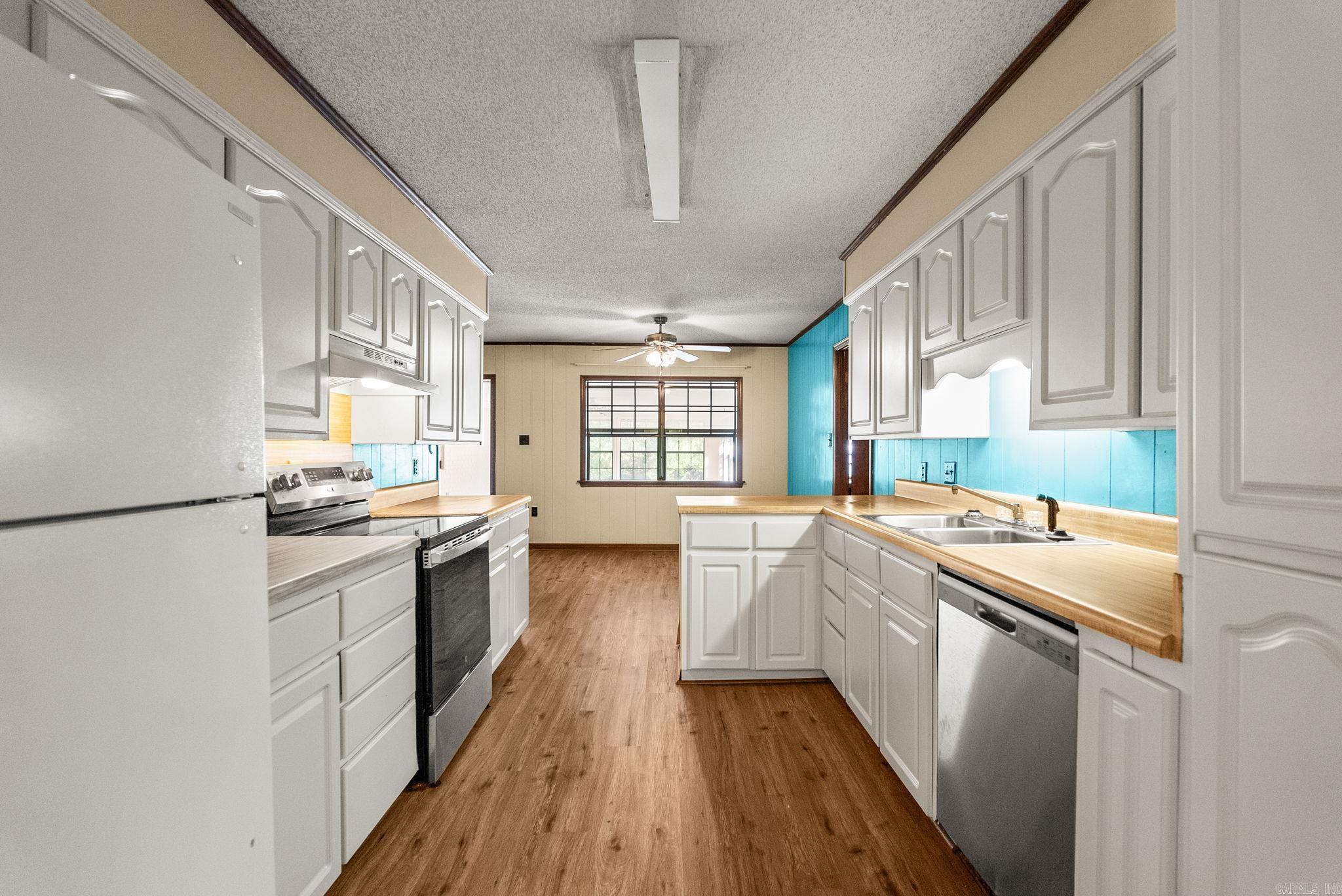 TREASURE HILL - Residential