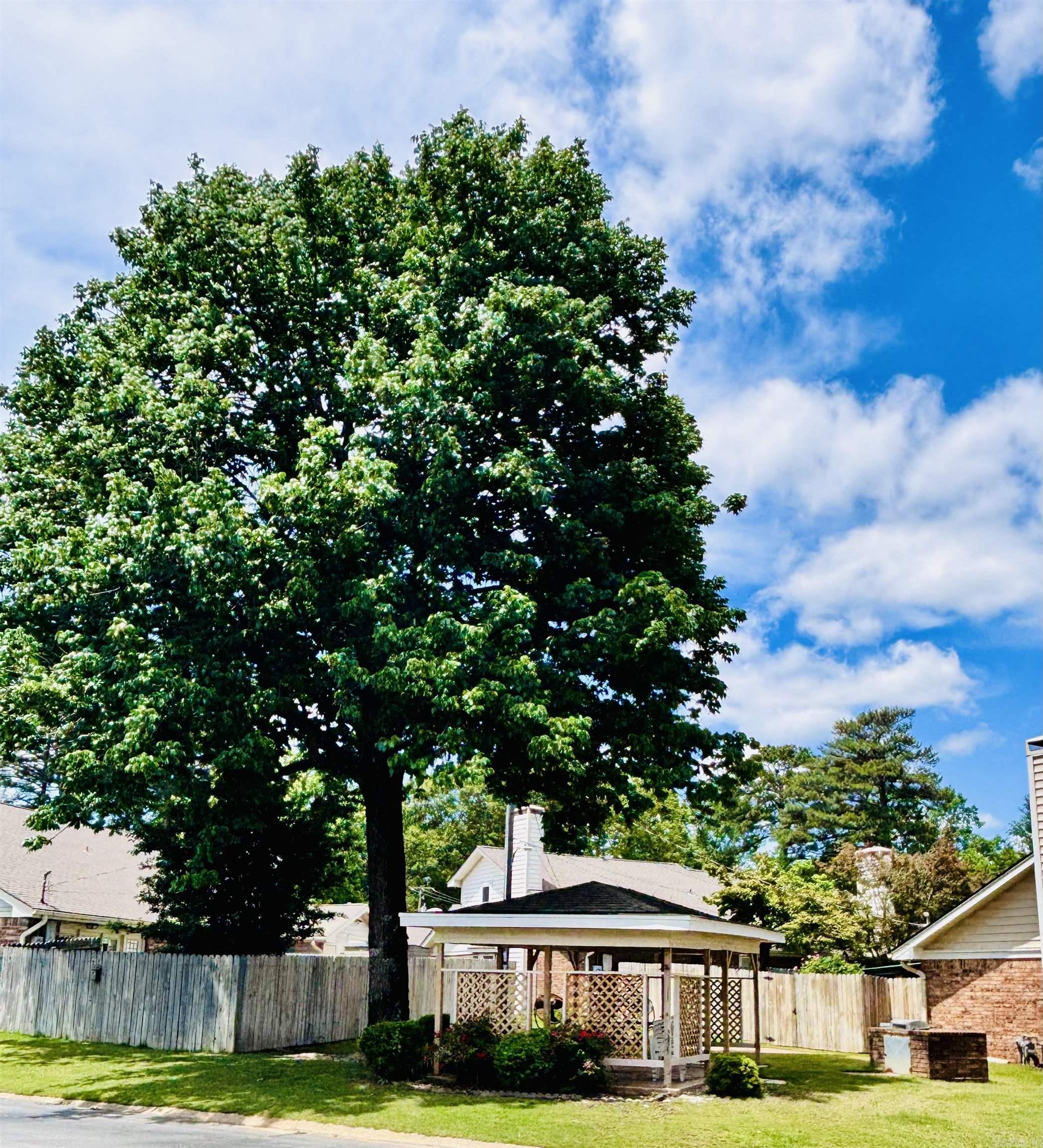 DARK FOREST PLACE - Residential