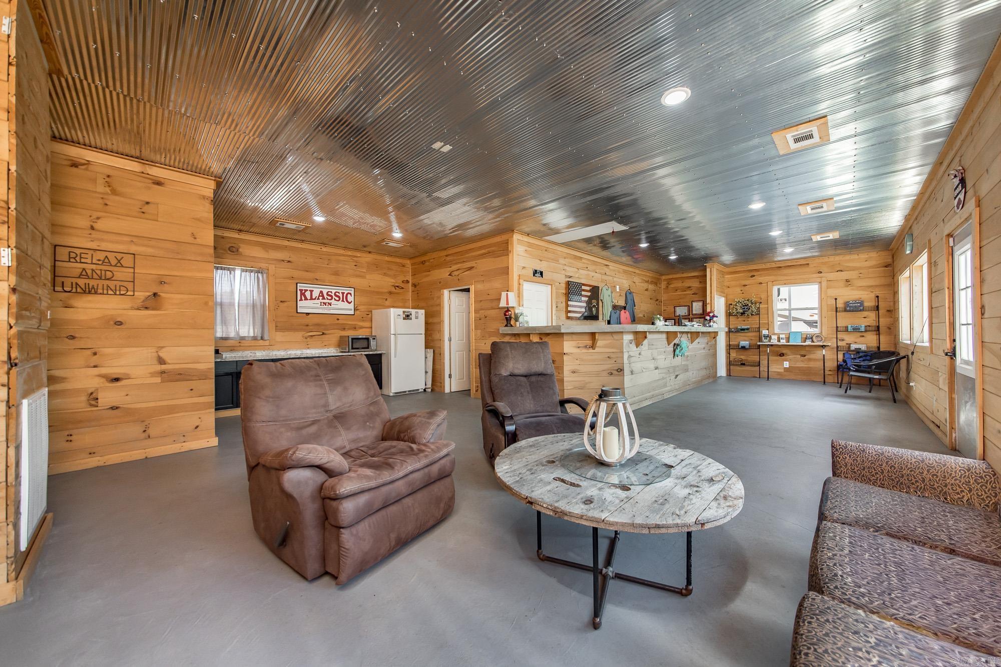 Metes & Bounds - Commercial Sale